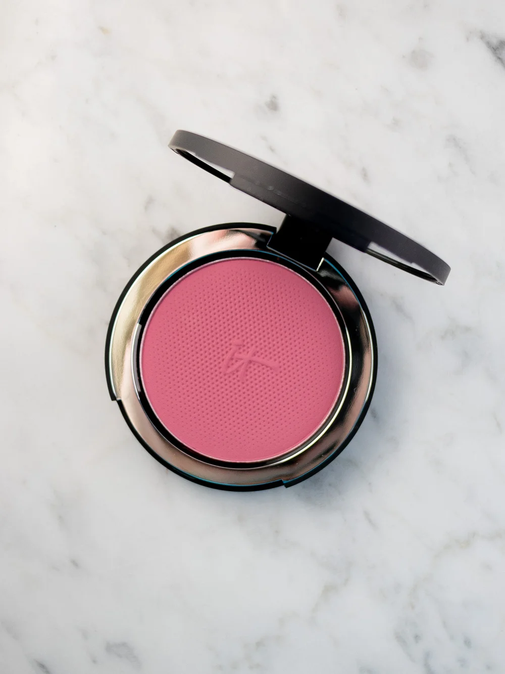 IT Cosmetics’ IT’s Your Season to Give Love! Grand Collection