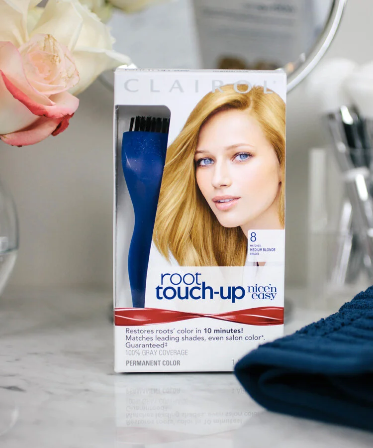 Coloring My Roots with Clairol Root Touch-Up