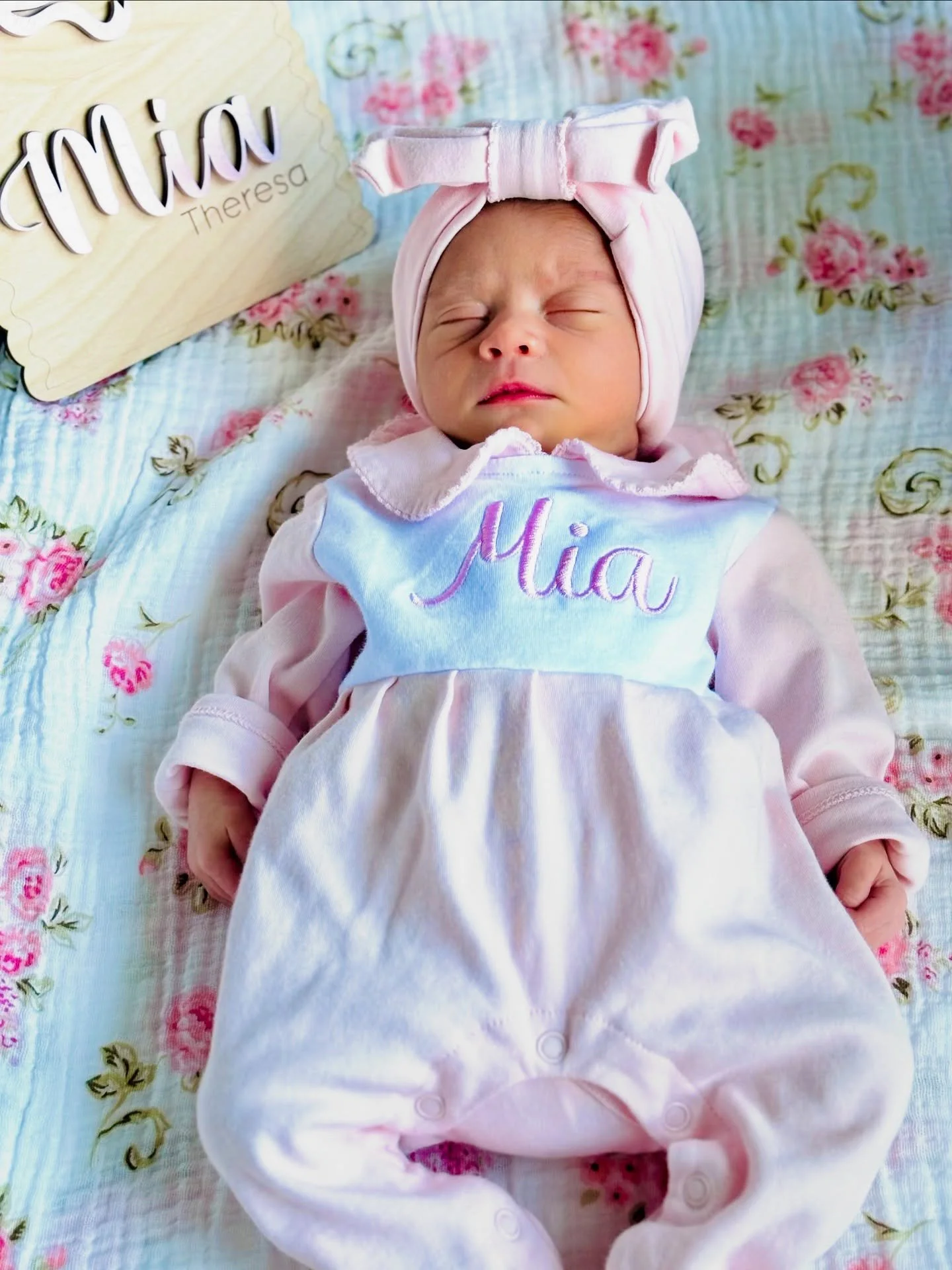 I am delighted to share that Jeff and I have become grandparents, following the arrival of Mia Theresa Calabrese, our precious granddaughter, born to @cacicalabrese and her husband Louis @specialty_imported, one week ago. 🎀💕👶

Watching my daughter