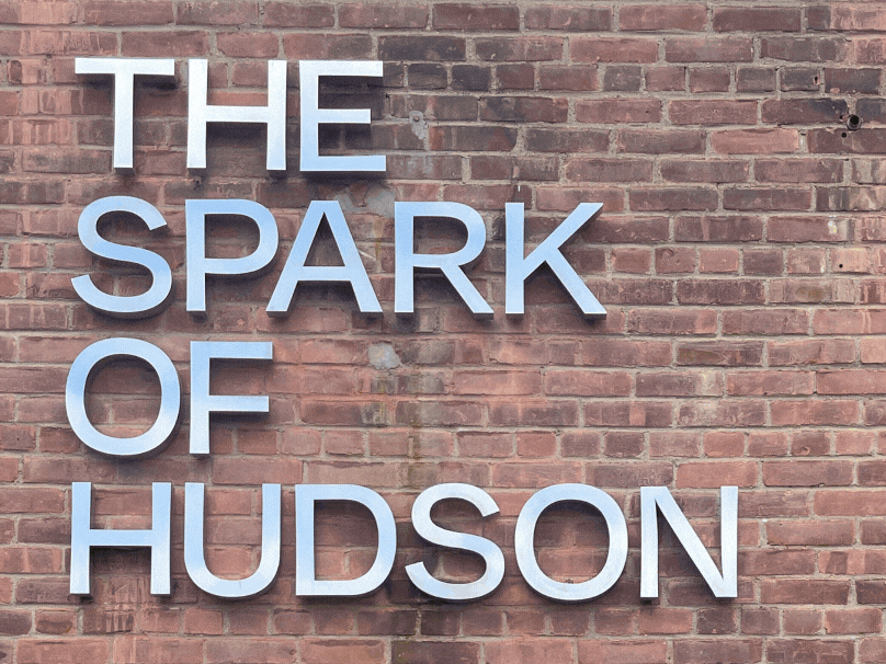 sparkofhudson1.gif