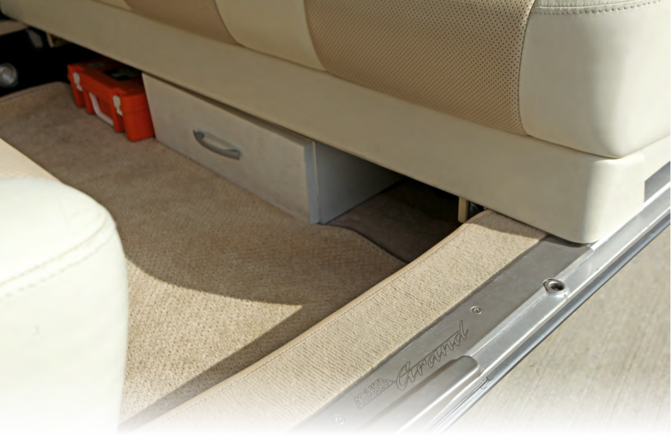 Agusta 109 Int Detail.png