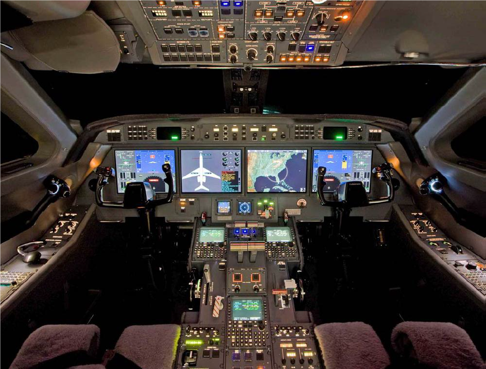 5024 Cockpit.png