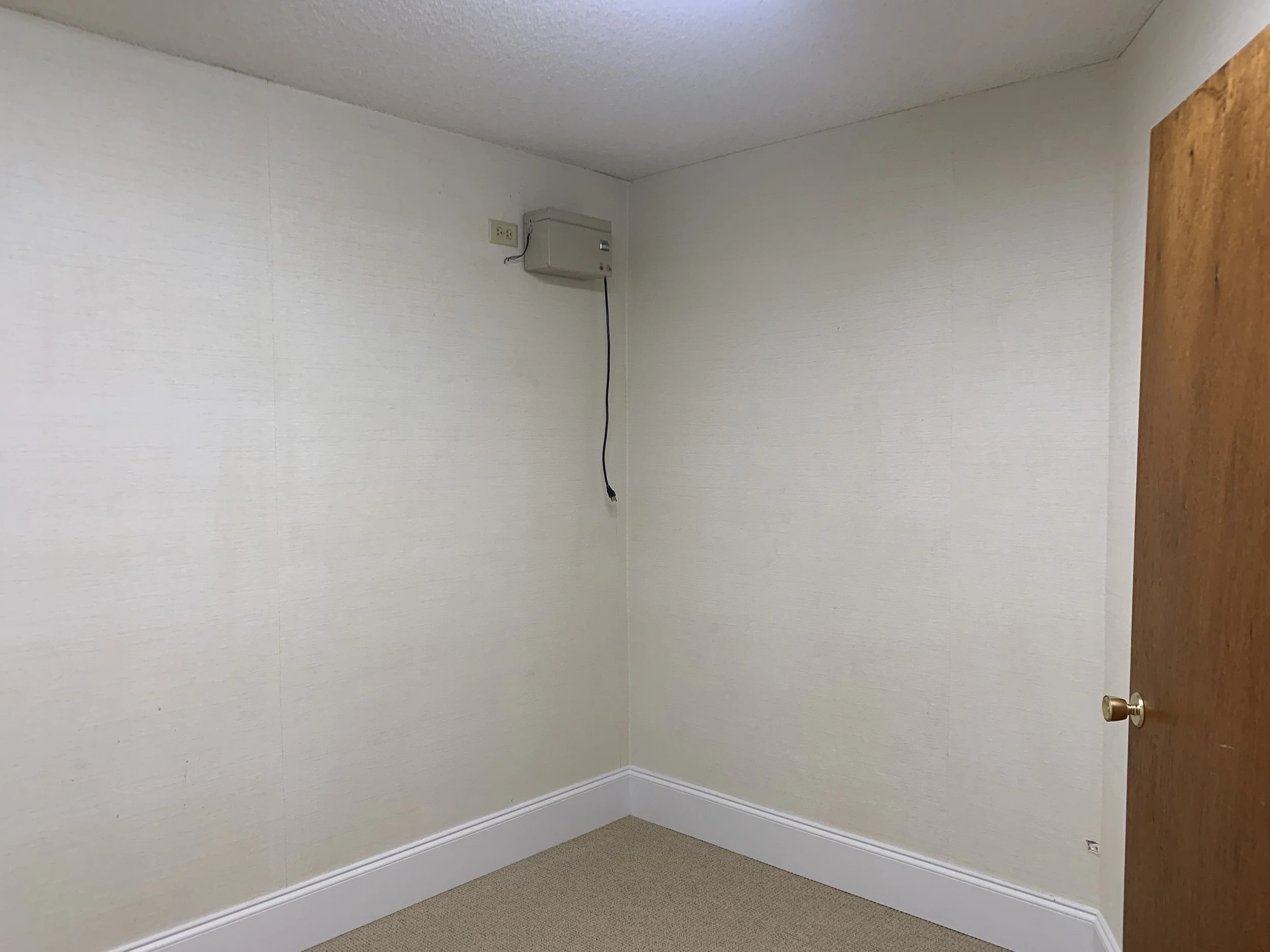 Sacristy, Epistle side