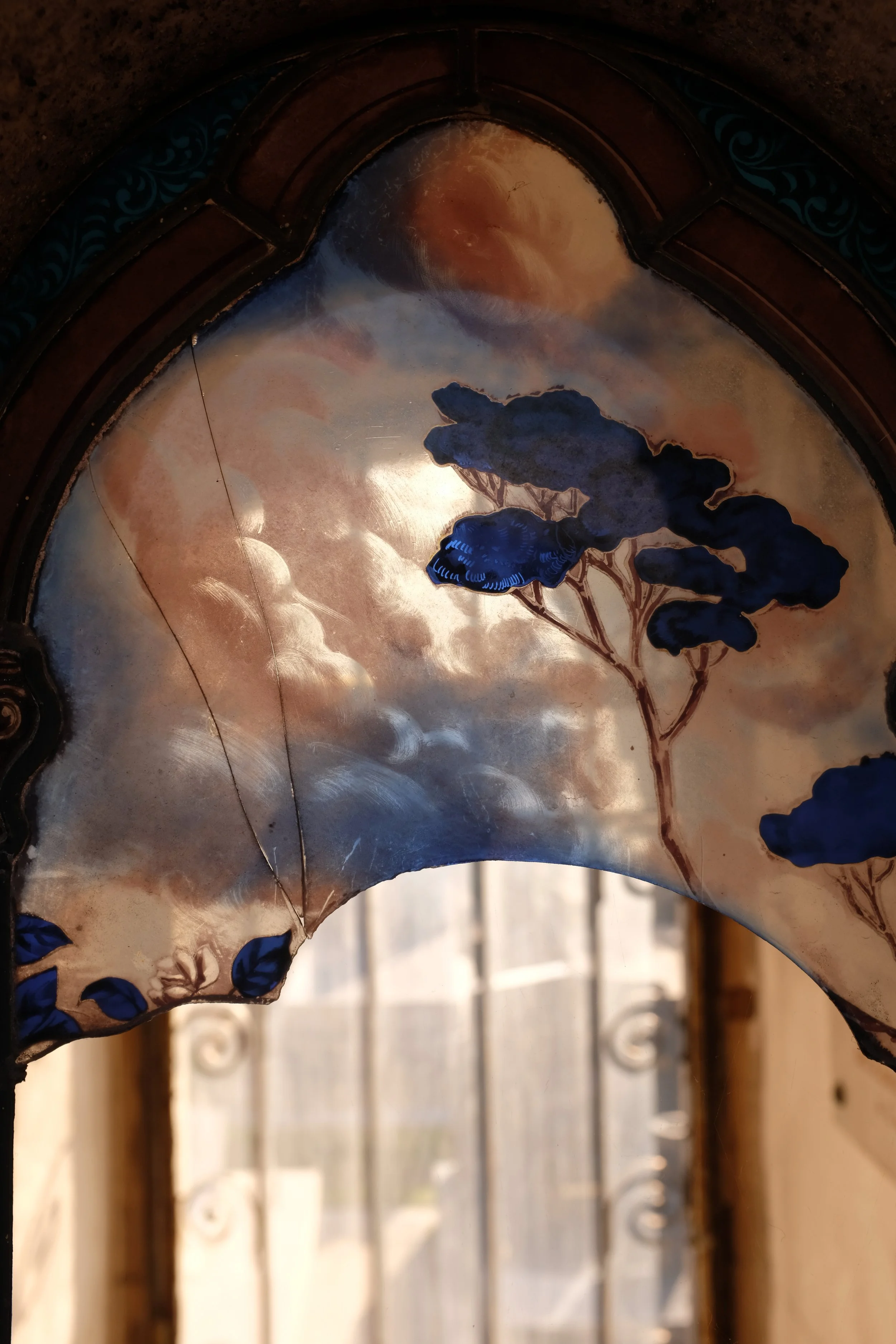 Blue_Trees_Cemetery_Monparnasse_Paris_14e.jpg