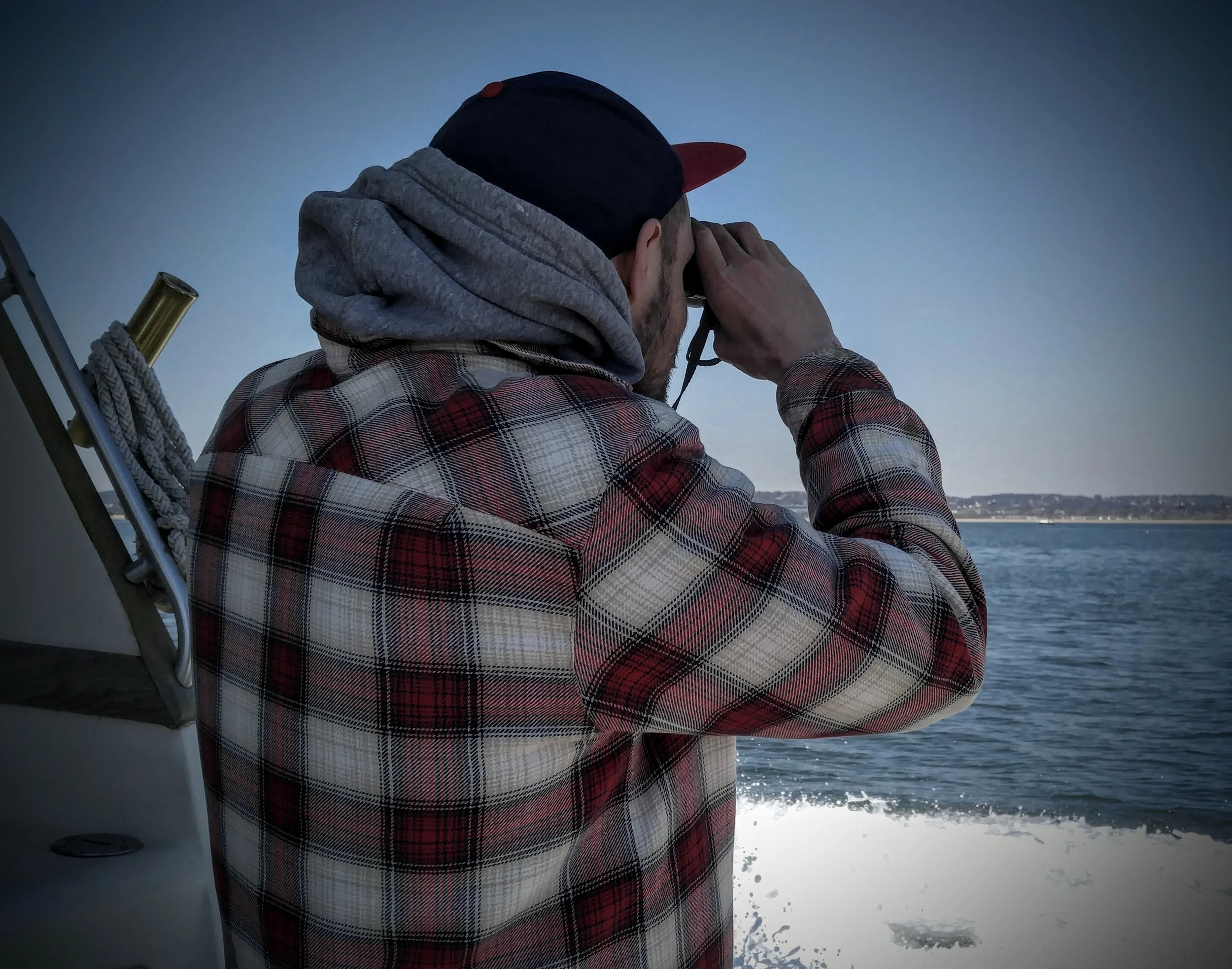 A seal off in the distance. I kept the questions I had in mind and researched when I got home. Where do harbor seals go when the water warms up? What is the buoyancy for a seal? How long can they stay underwater? A lesson in the making.... 