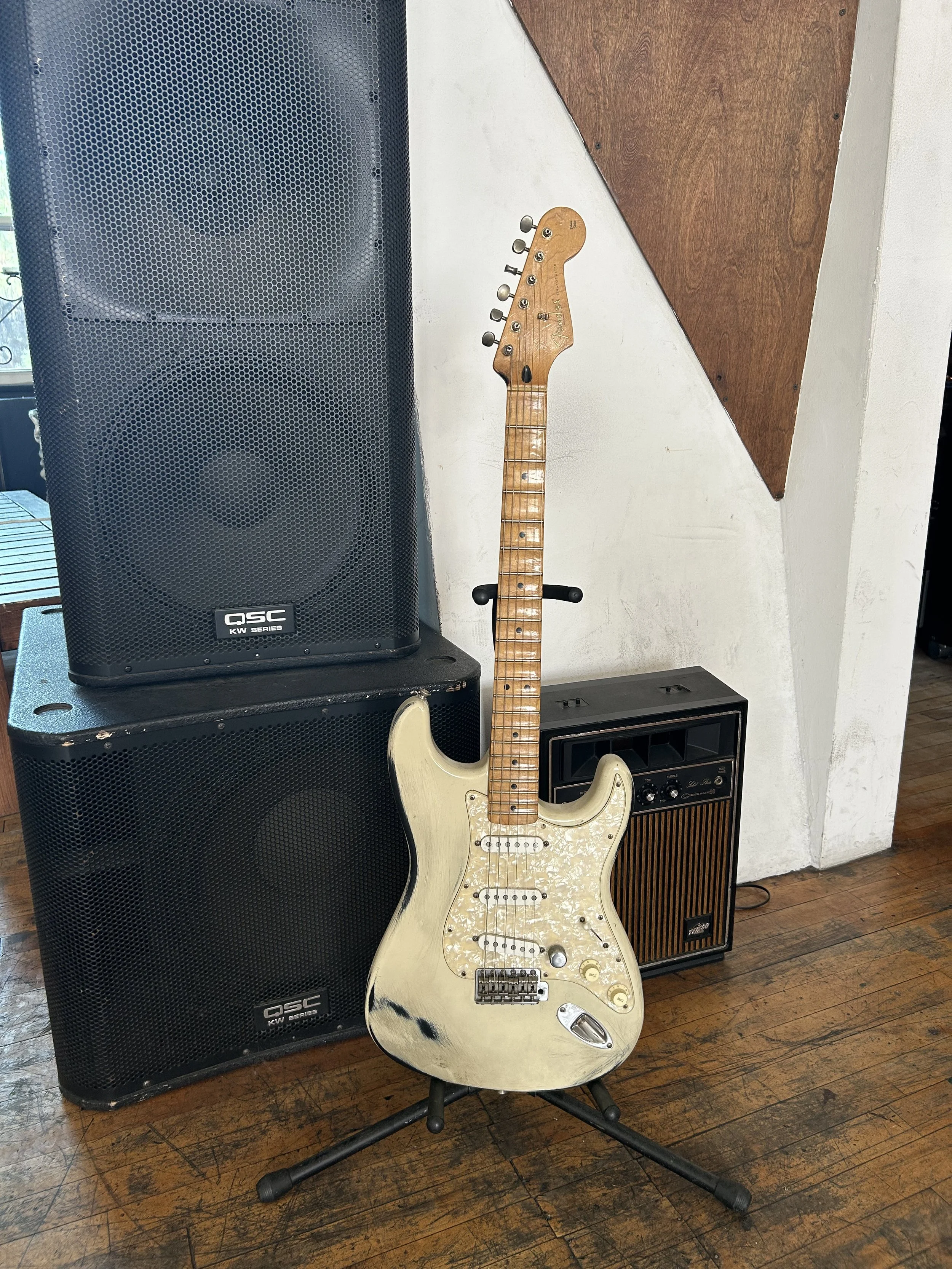 Fender Stratocaster Guitar