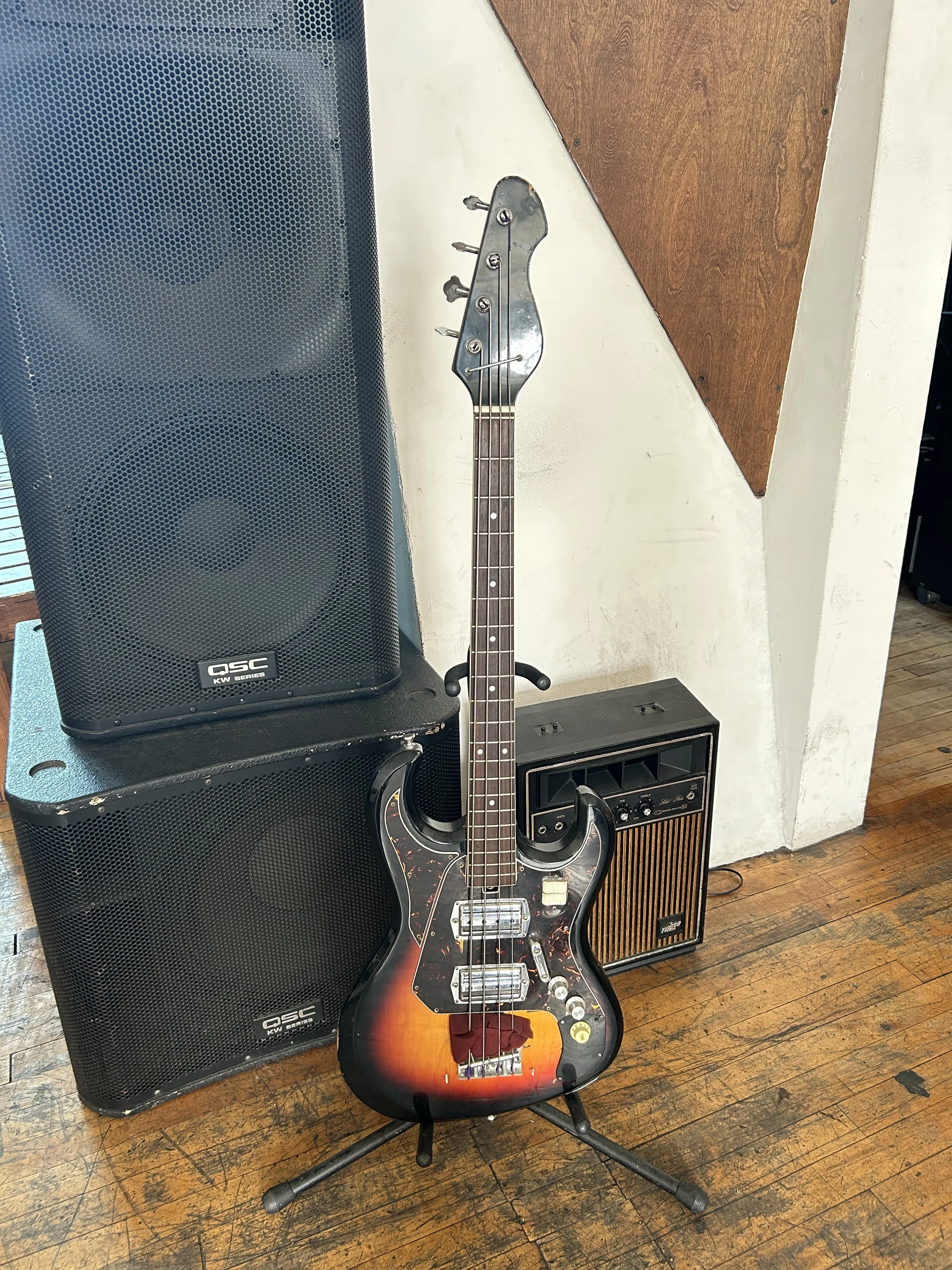 Teisco Silvertone 1490 Vintage Bass