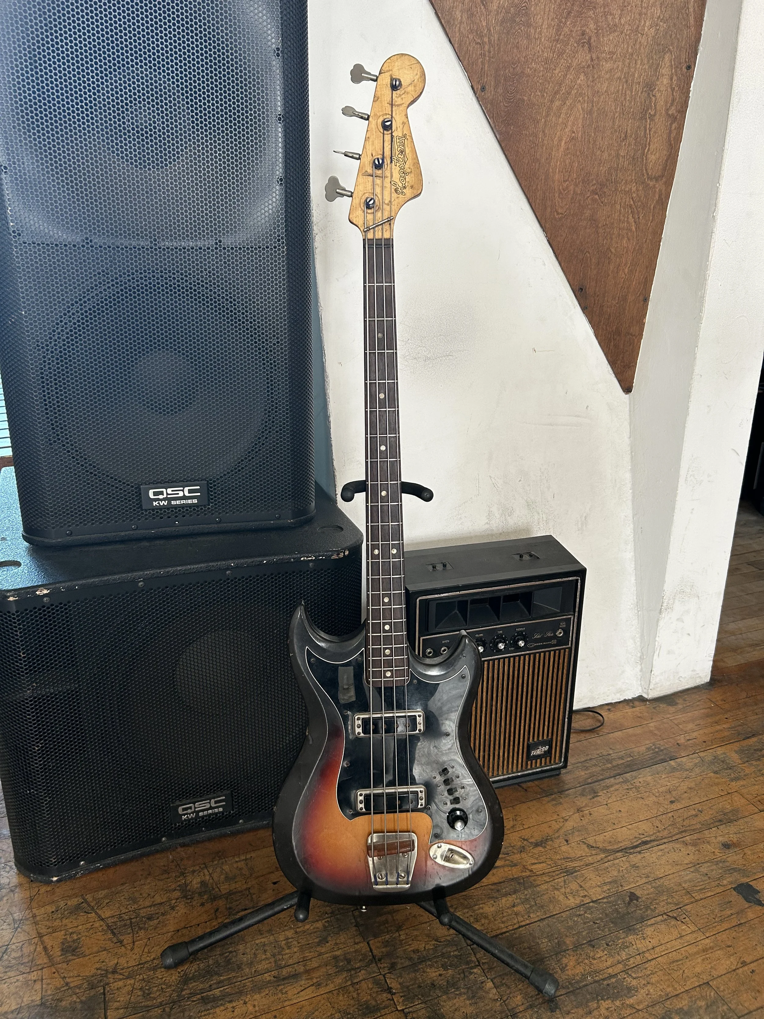 Hagstrom H2B Vintage Bass