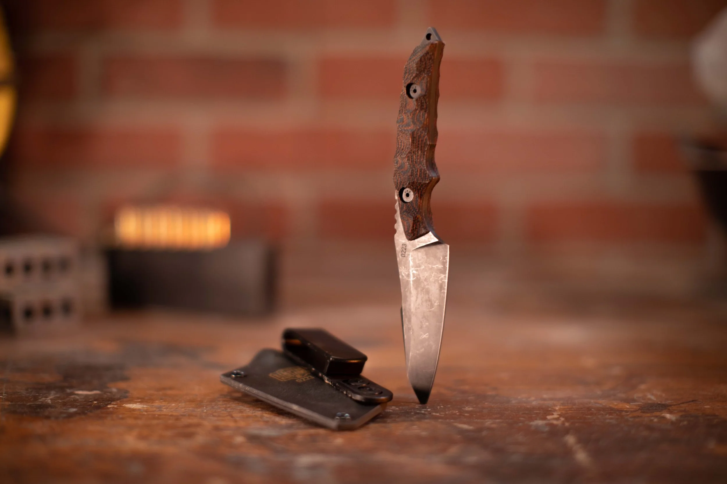 The Ronin - Limited Edition Red and Black Micarta Handle