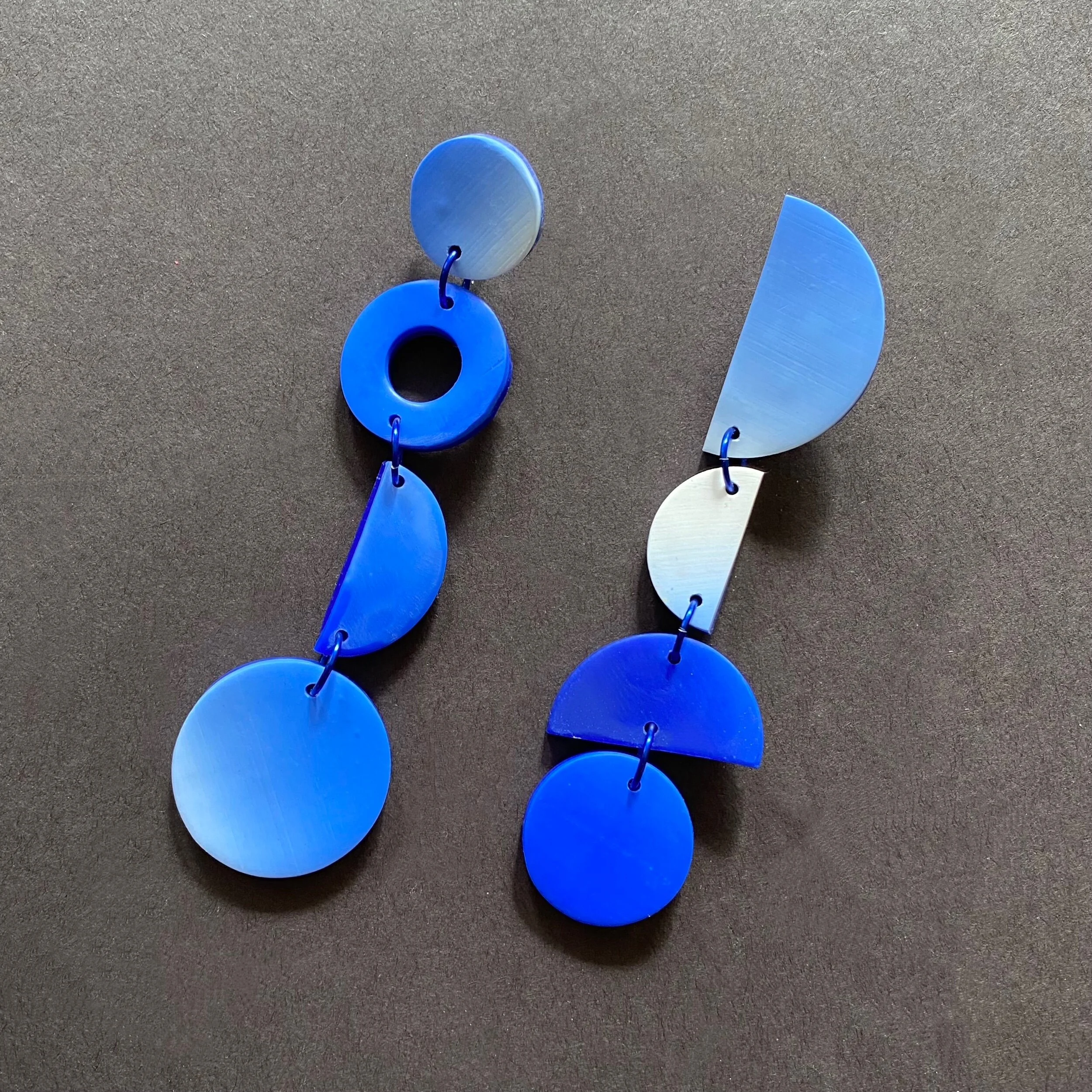 D7057BDD-CF76-4D52-BA09-7CD693D666AC