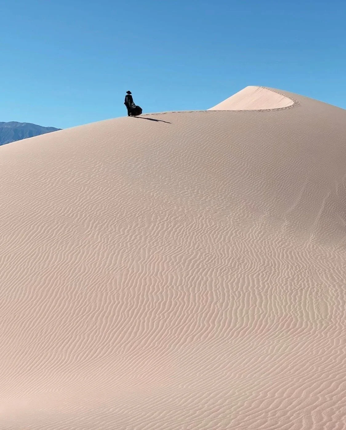 ezgif.com-gif-maker (14).jpg