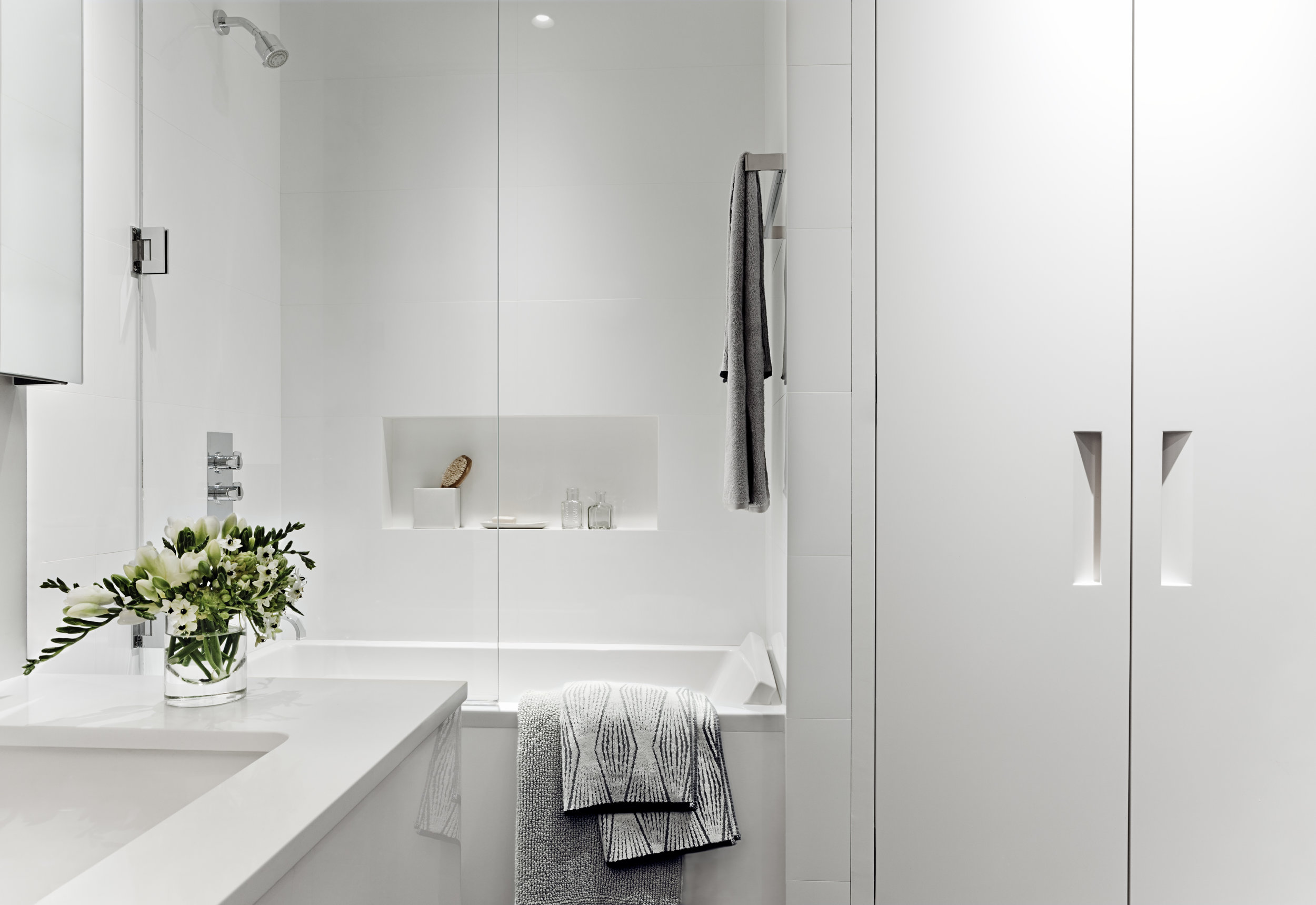 Guest Bathroom3_0744-1.jpg