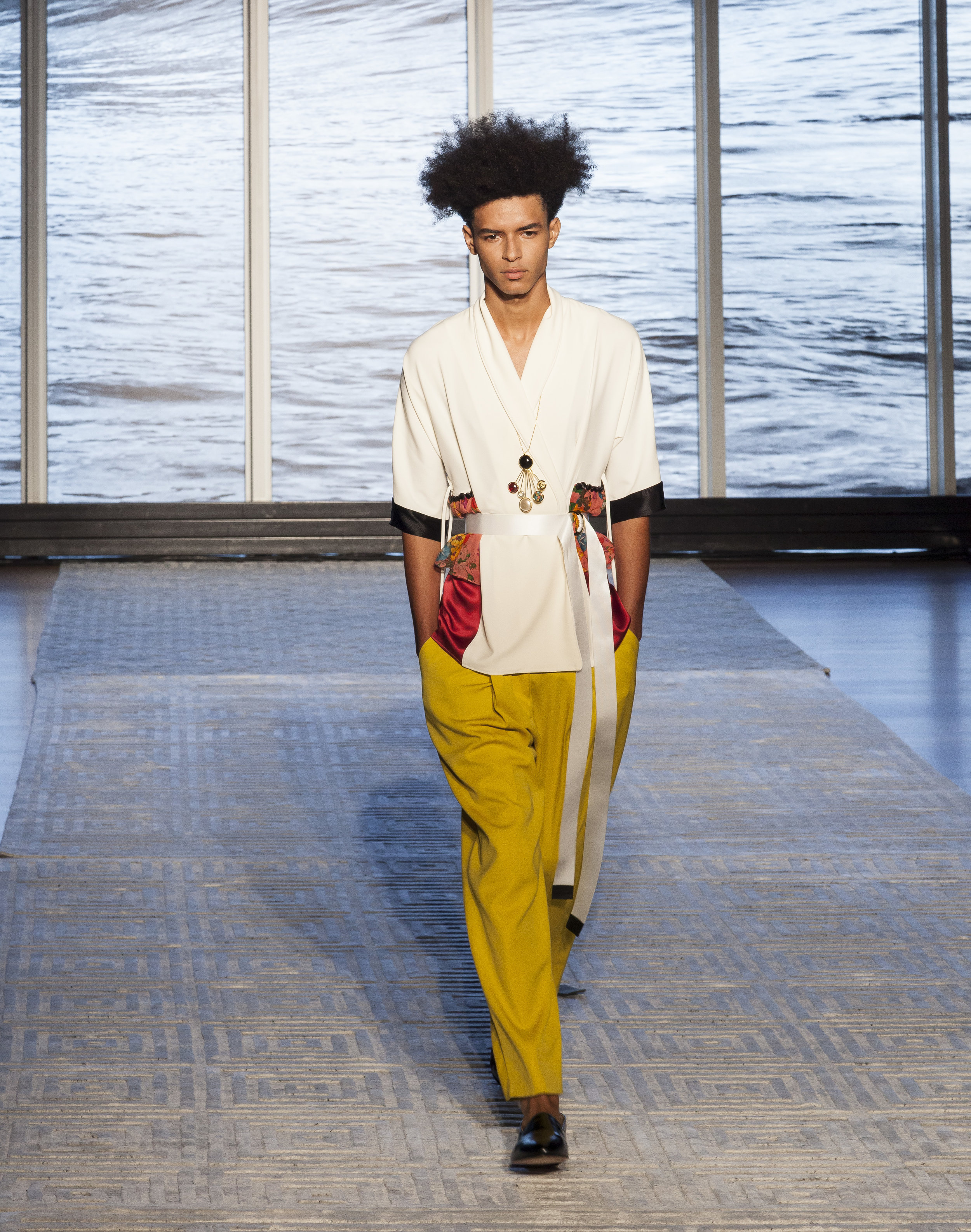 Harbison Fashion Show00007.JPG