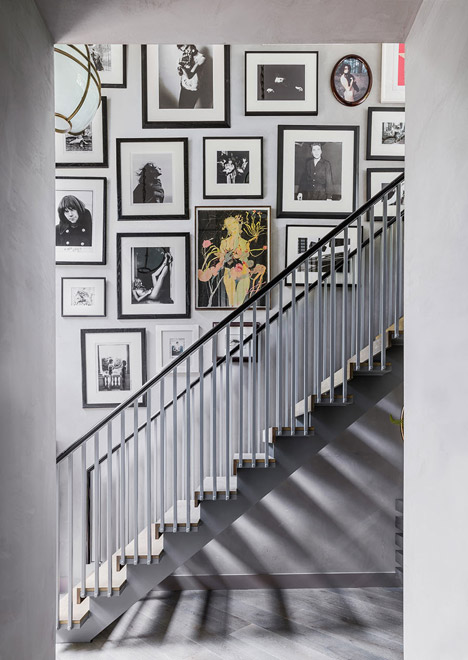 The Kate Moss Cotswold gaff again.