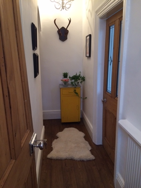 My new (old) poky hallway and all its vintage acquisitions.