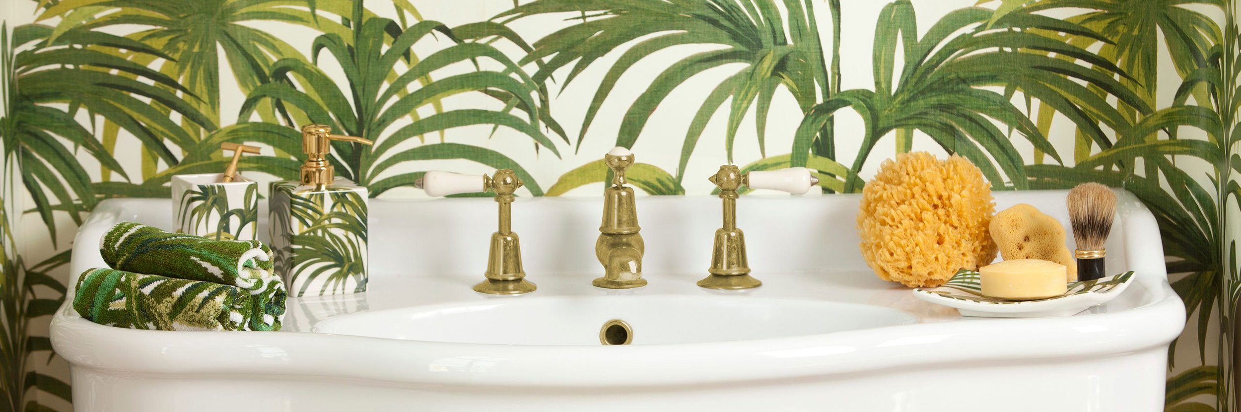 Palmeral ceramic bathroom gift set £55 www.houseofhackney.com