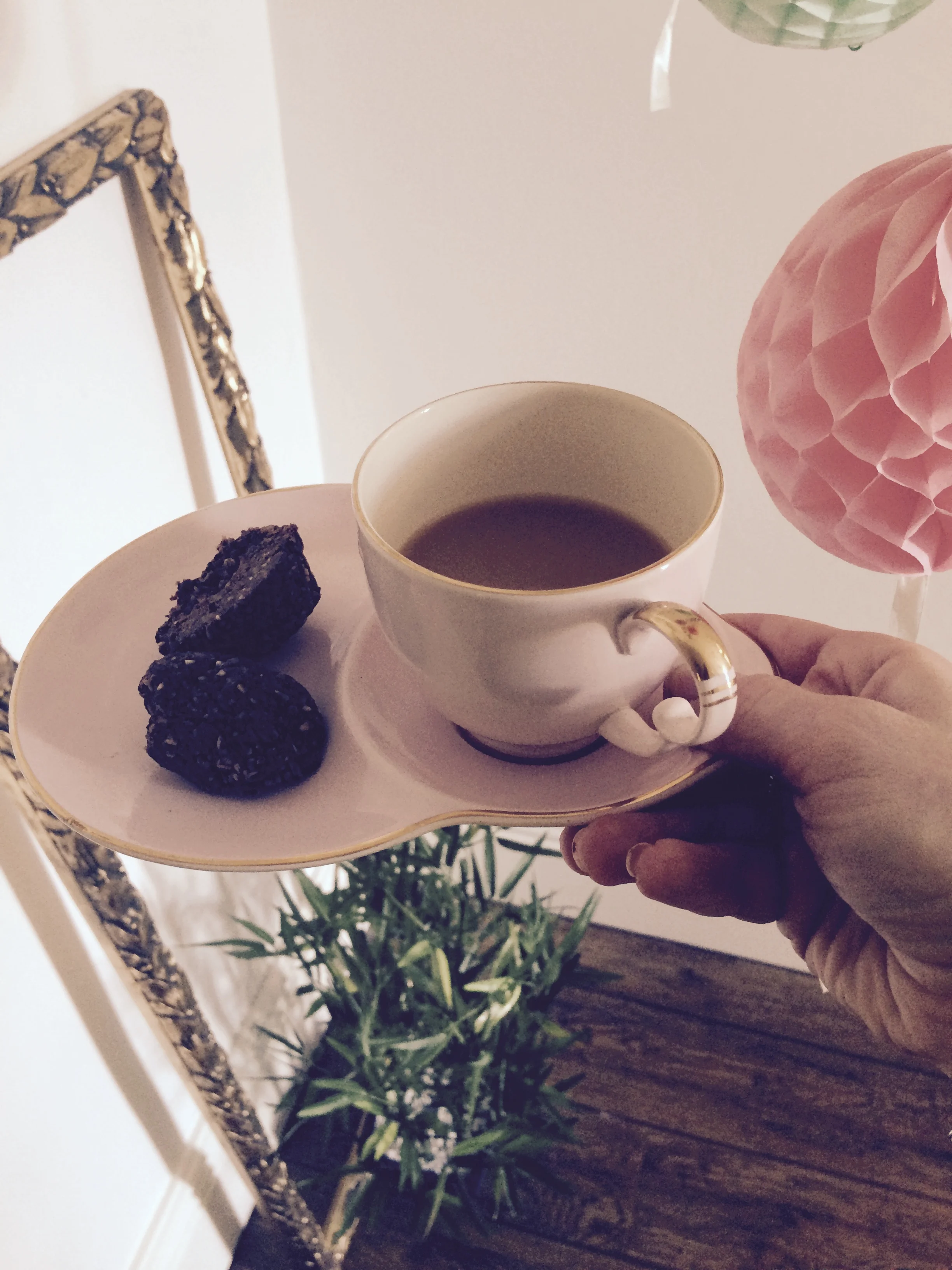 Homemade almond and cacao energy balls