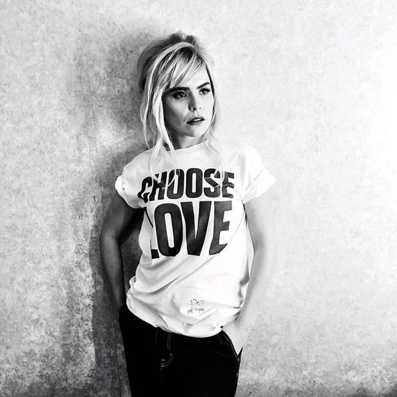 Paloma Faith wearing Choose Love for Help Refugees