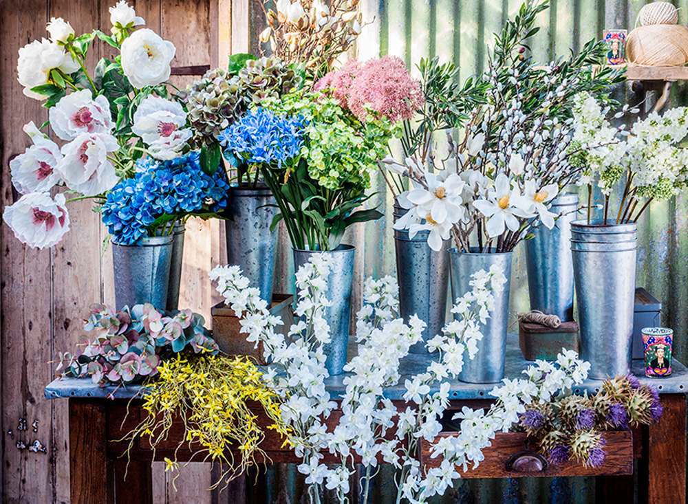 Faux flower shops are cropping up all over the internet, Graham and Green’s selection is hard to beat.