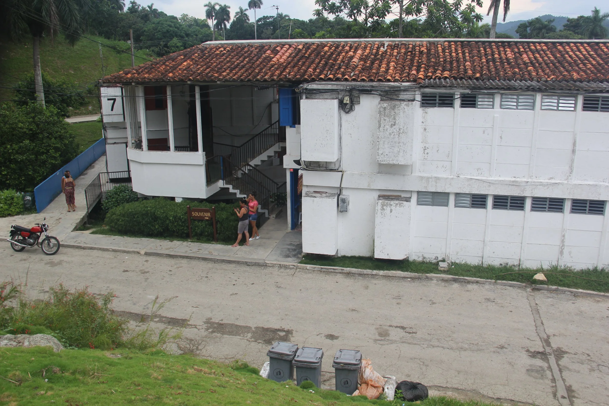 Commune Apartments