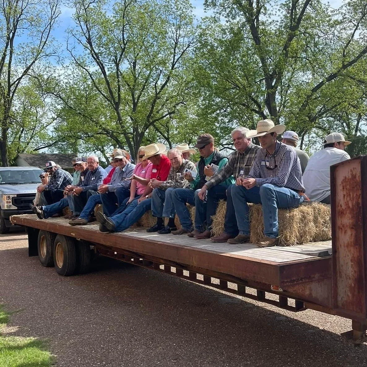 Northwest Beef, Forage Field Day Brings Producers &amp; Researchers Together