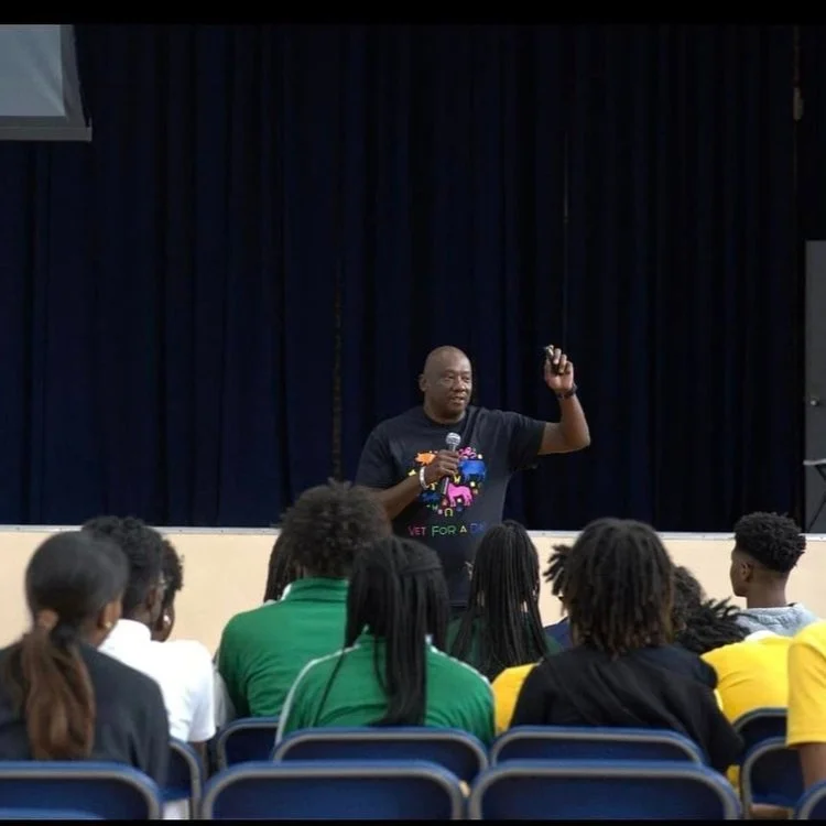 Nat Geo's Critter Fixers Visit Southern University During Vet for a Day College Tour