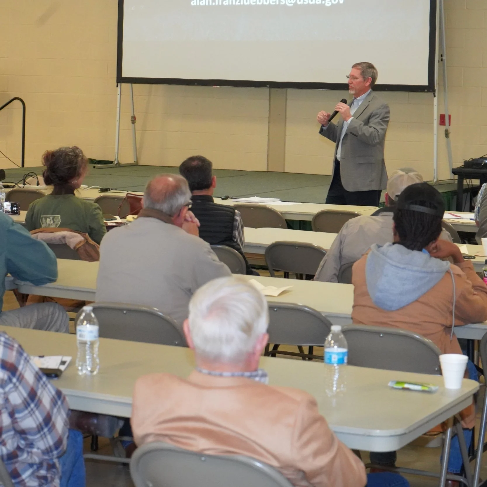 Carbon Credits Focus of Forage Meeting