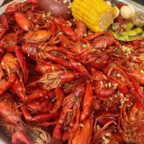 What Do Louisiana Chefs Add to Crawfish Boils? 