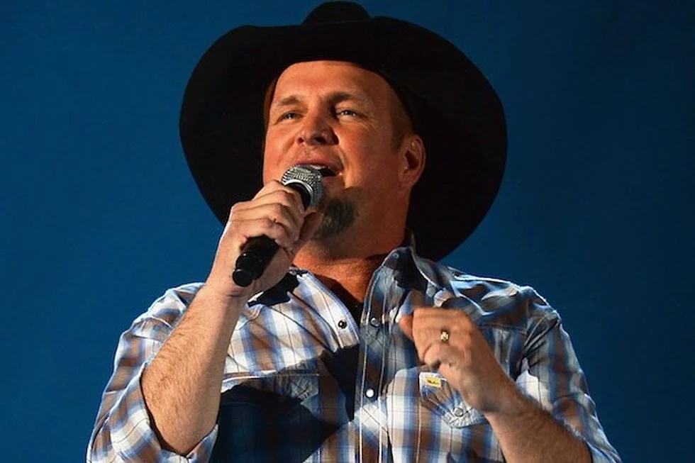 Farmers and Ranchers Are Getting Fooled by Fake Garth Brooks Articles