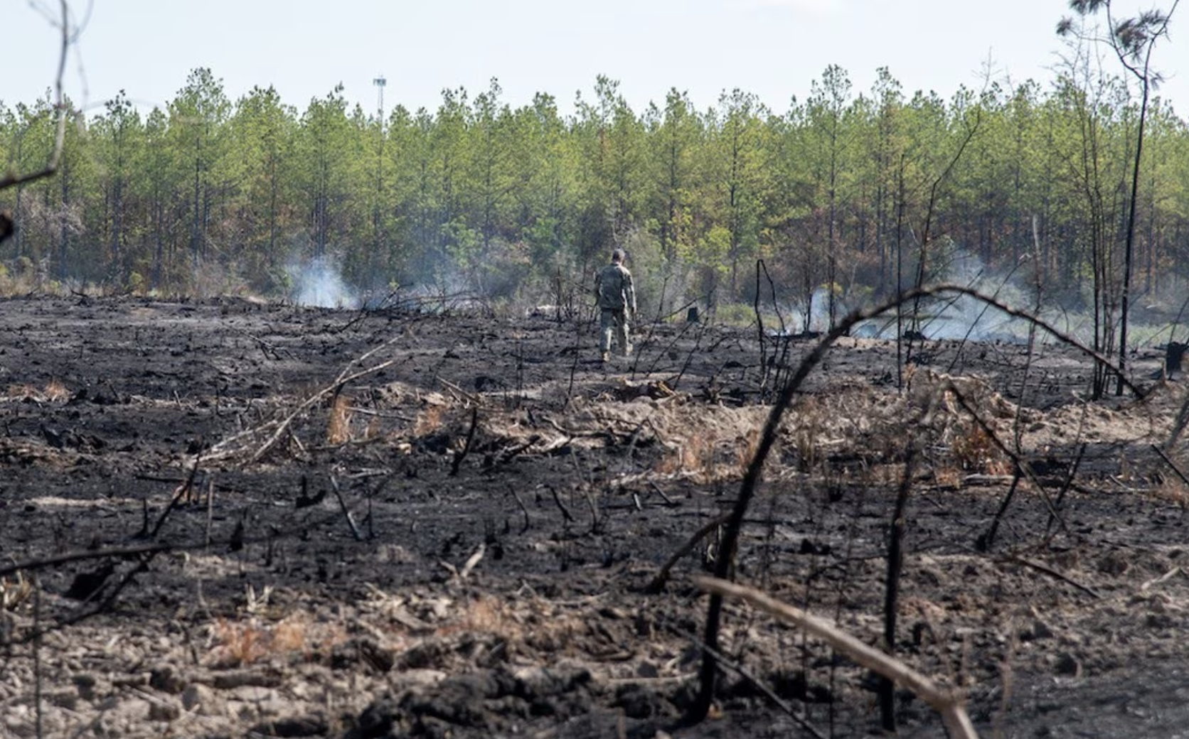 La. National Guard Engineers Fight Wildfires in Western Louisiana