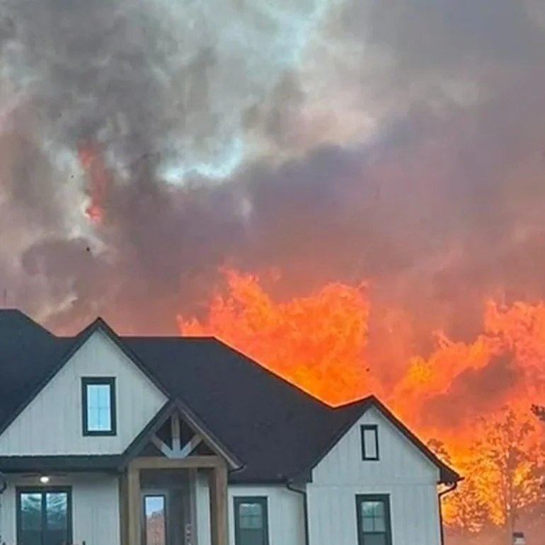 Vernon Parish Family Captures Surreal Photo Of Dangerous Wildfire Near Home