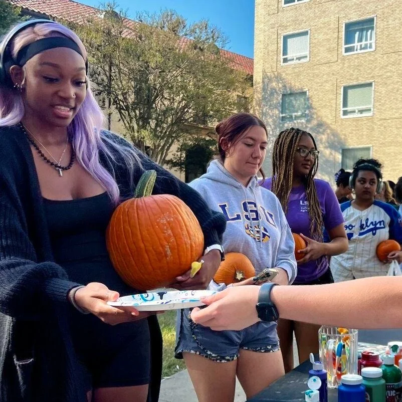 The Agriculture Student Association Hosts a Pumpkin Painting Event to Spread Fall Spirit
