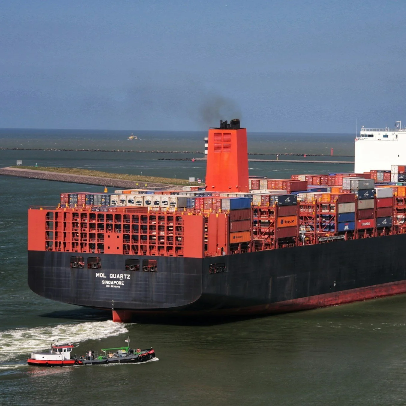 Bananas, Beverages and Bottlenecks: Second Port Strike on Deck