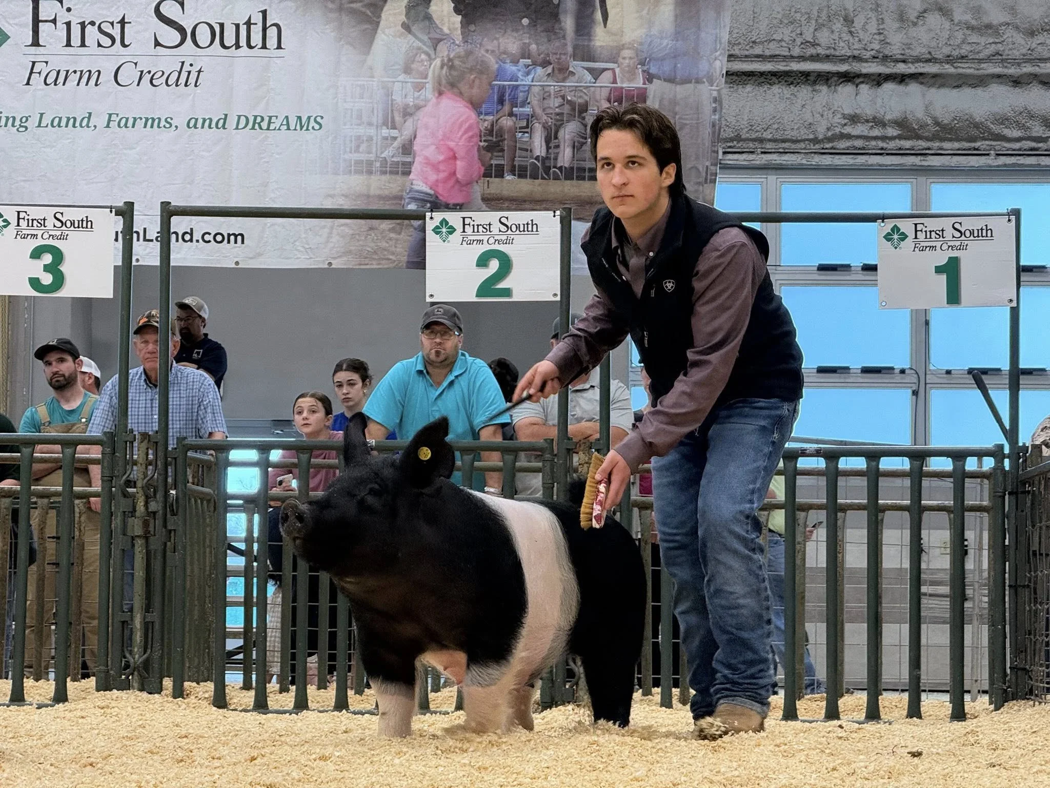 Purina Livestock Scholarships Worth $30K Open March 18