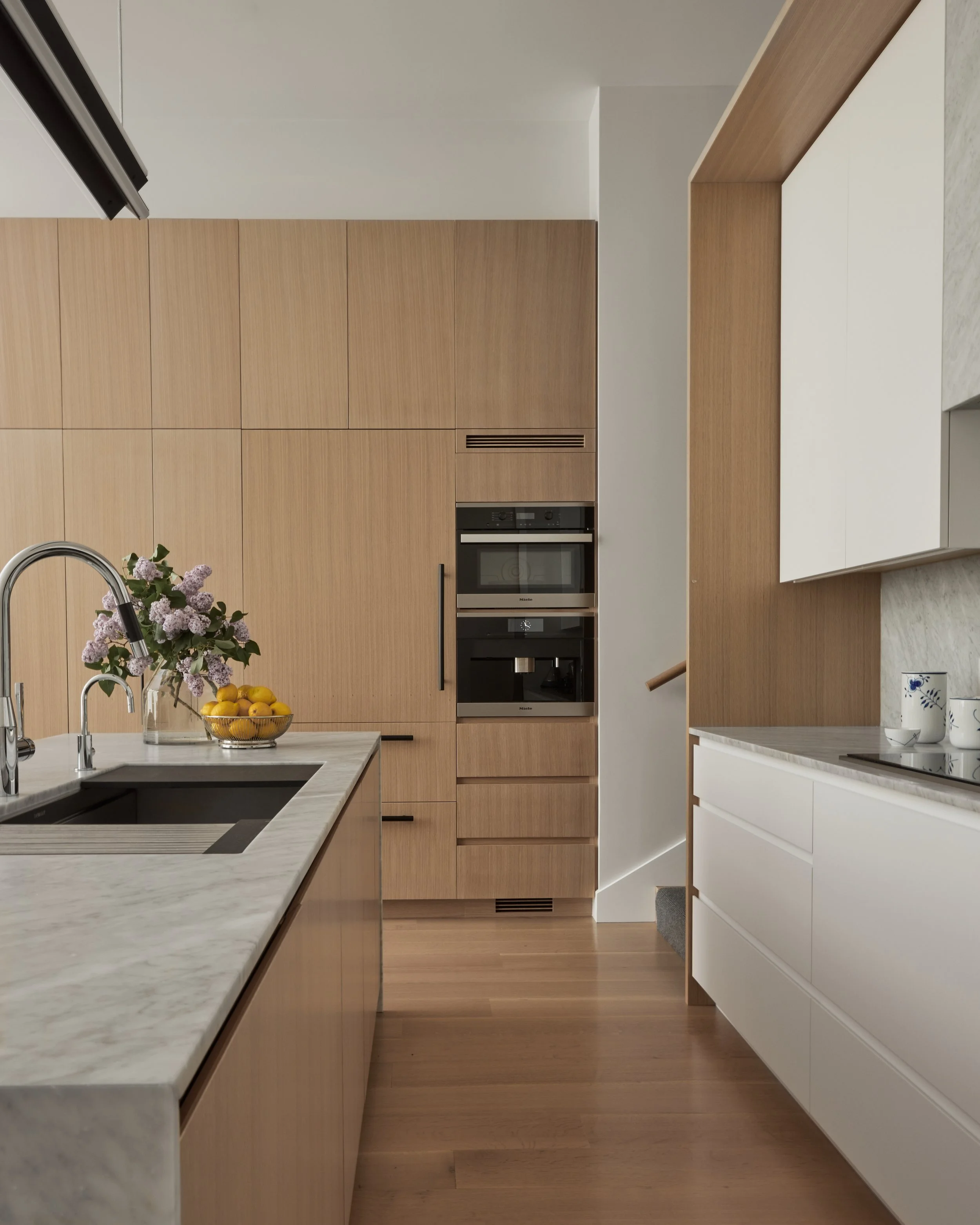 LaurenMiller_TanyaBonusxFarnham1034- kitchen.jpeg