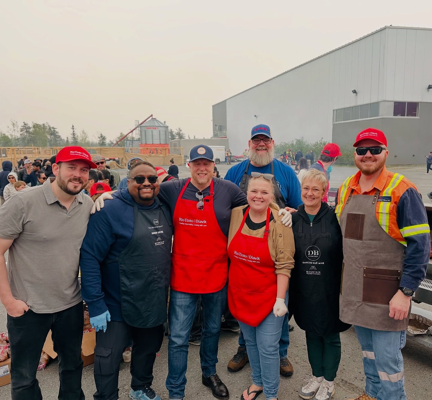 Had a great time flipping burgers with @caitlincleveland at the NWT/NU Mine Rescue Competition today! 

Pictured with Jason Snaggs (DeBeers), Paul Gruner (Tlicho Investment Corp), Jeff Reinson (Burgundy), Minister Cleveland, Pamela Strand (GNWT ITI) 