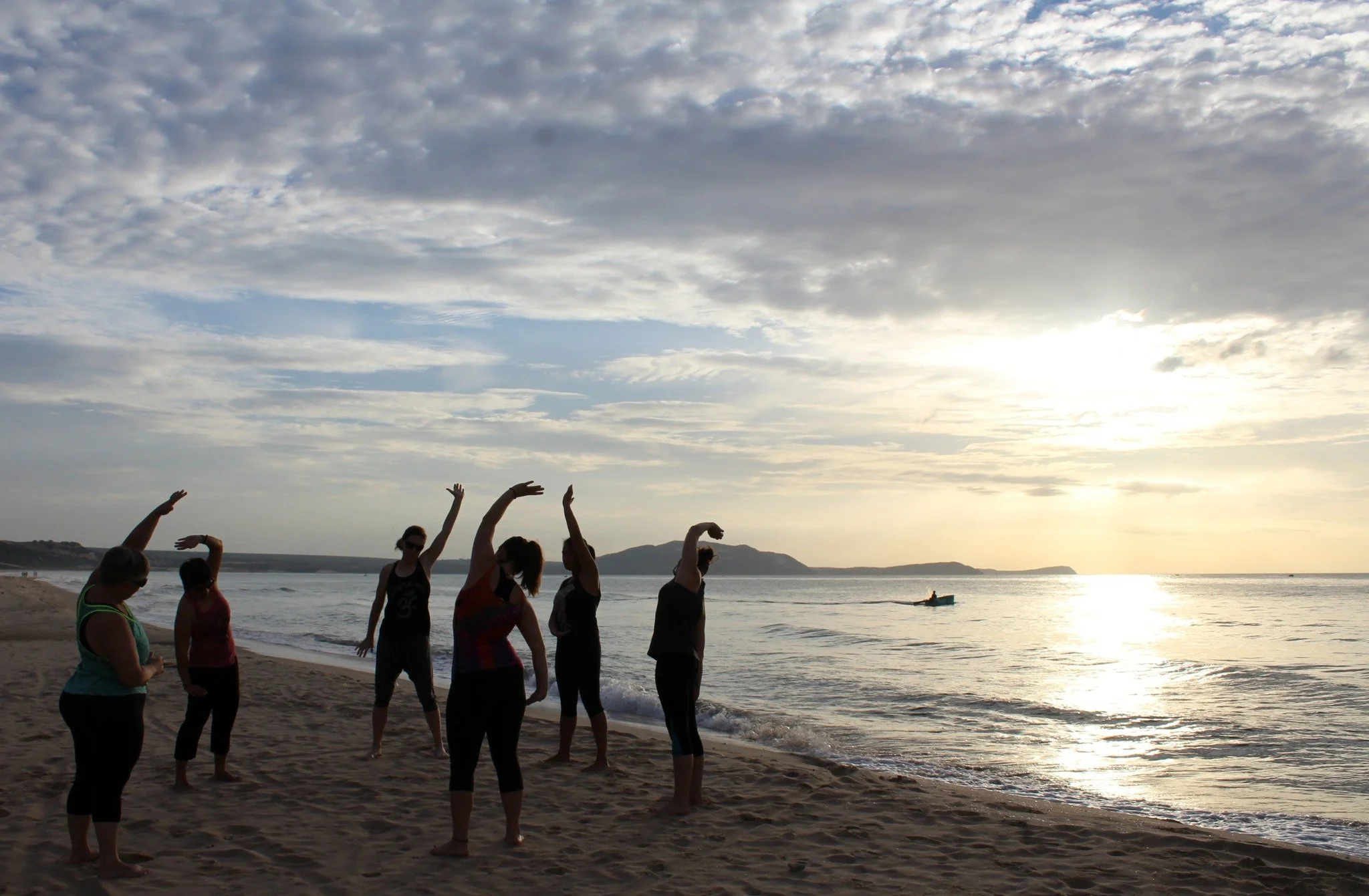 Sometimes life brings everything together in the most magical way. For us, returning to Vietnam to share the path of Qi Gong feels exactly like that. And especially for Hang, who lives and breathes Qi Gong! She is continually learning and researching