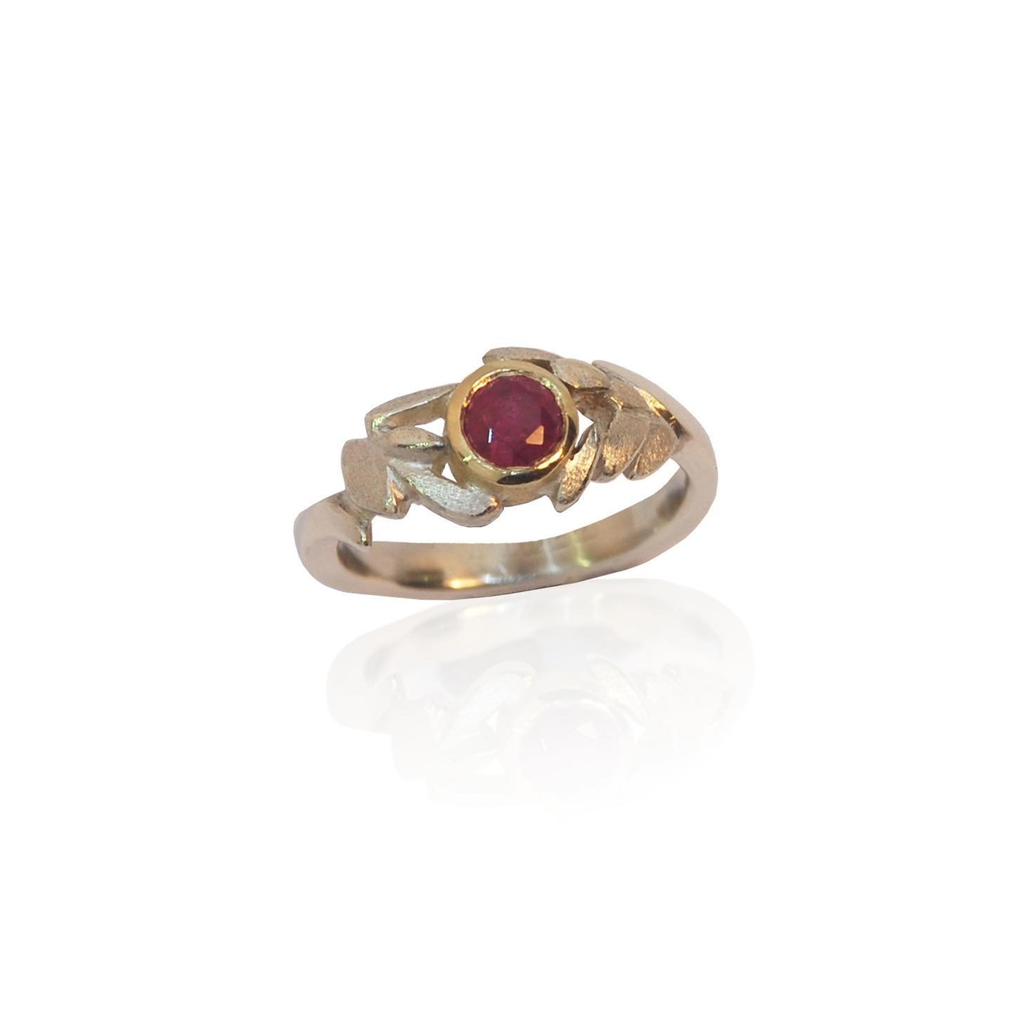 &lsquo;Jarem&rsquo; ring 

Natural and sustainable ruby from @nineteen48_b2b with a recycled gold setting.

See it and me @craftinfocus #rhswisley next week!

#flowerring #petalring #leafring #jaremring #jarem #ruby #rubyring #ethicaljewelry #ethical