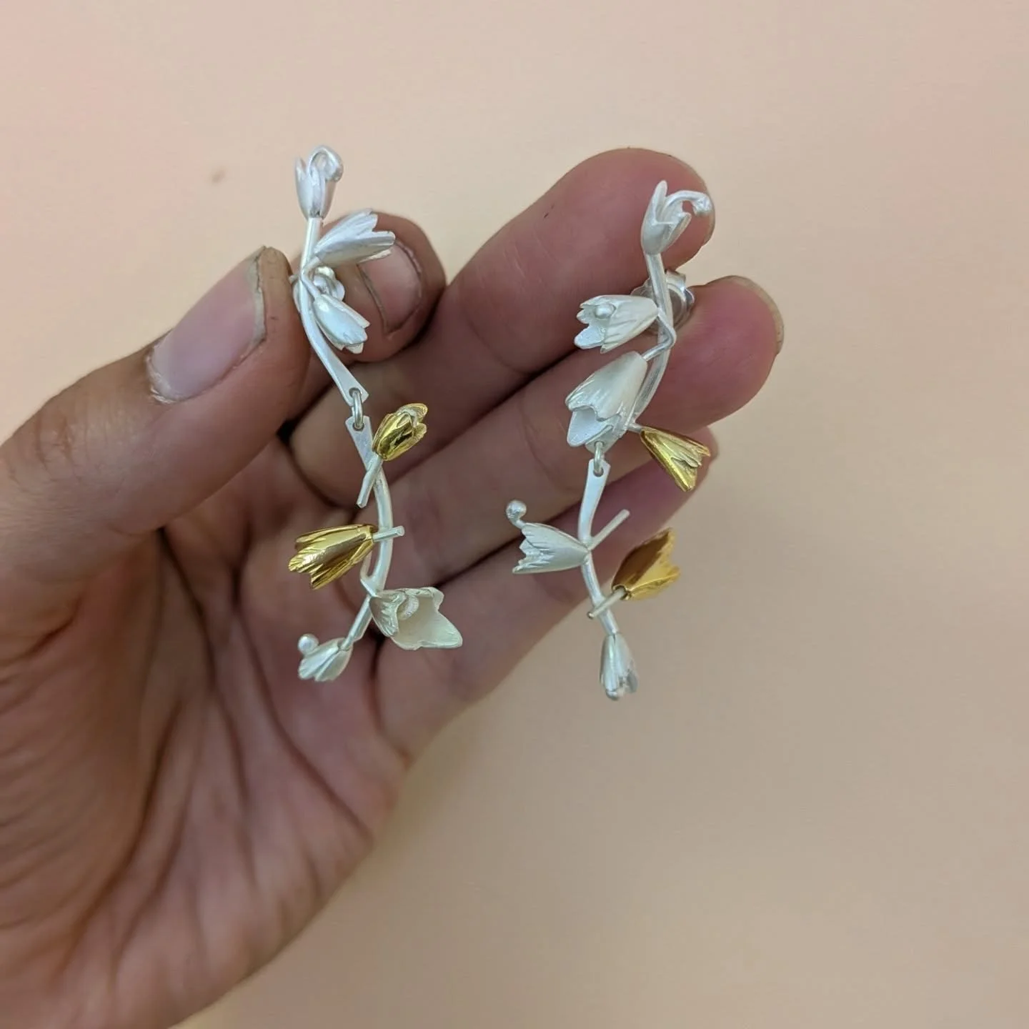 You can now find this selection from my Jasmine  collection at the lovely @studio_vault in Settle, North Yorkshire 🤍💮

#studiovault #jasmine  #jasminebud #jasminejewellery #yorkshirejeweller #handmadejewellery