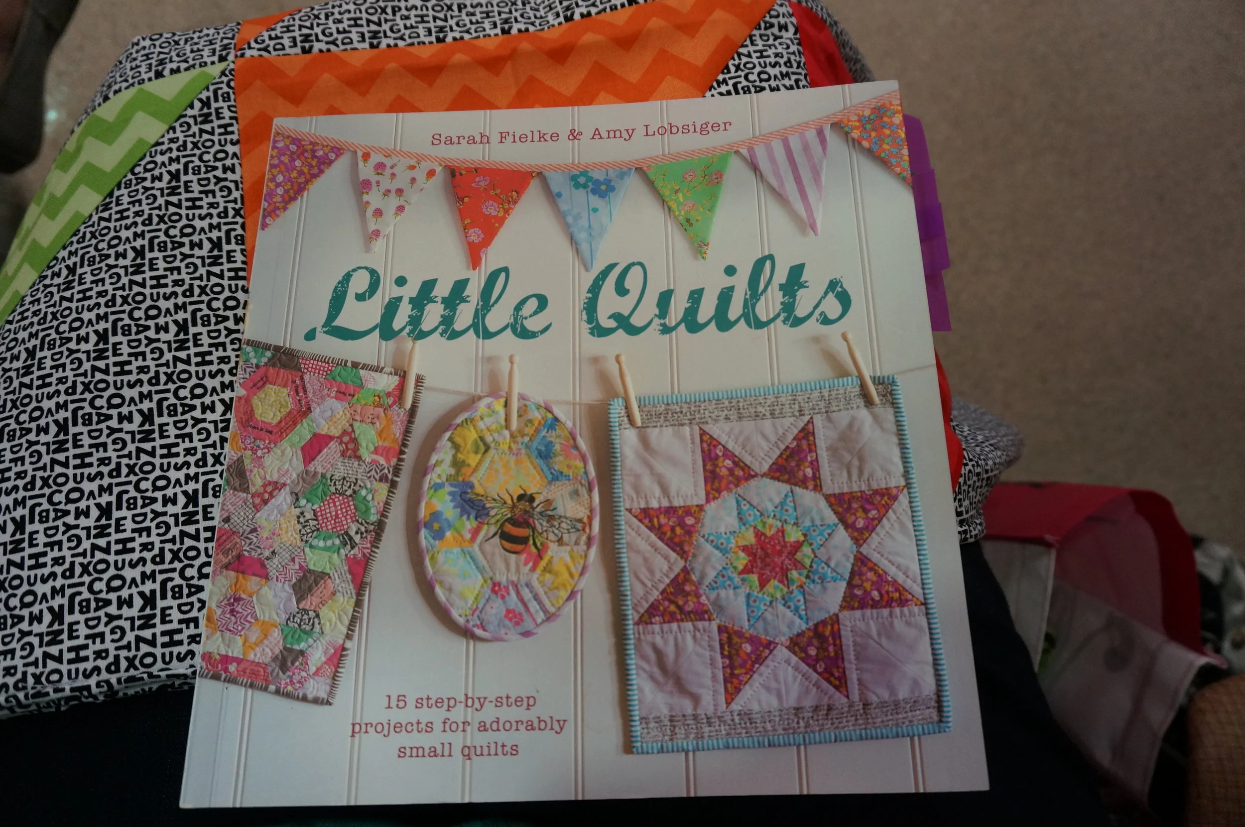 Mini quilt reading