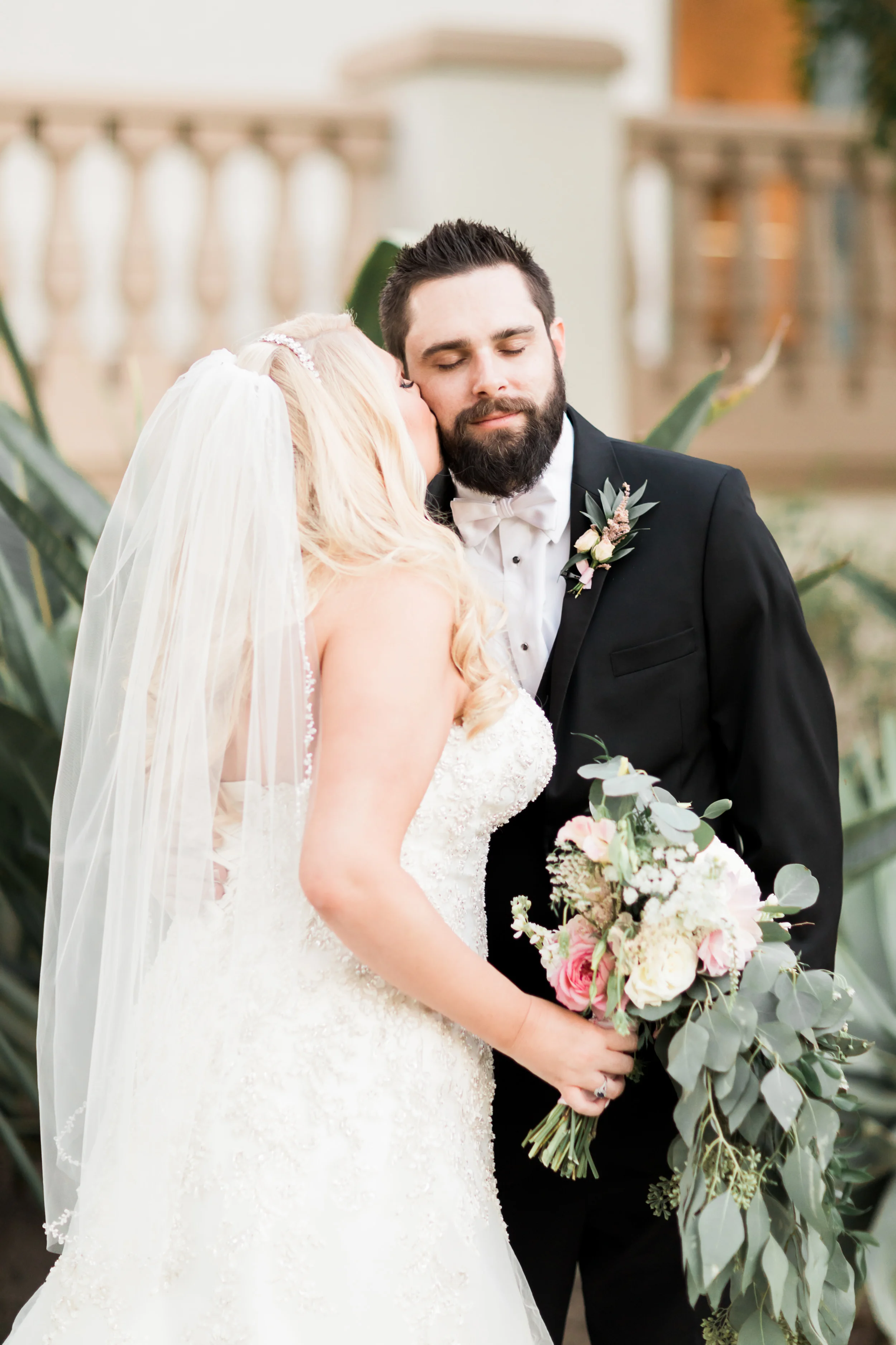 Bride and groom had a stunning navy and gold fall wedding at Spanish Hills in Camarillo, CA. The white florals and greenery were the perfect touch throughout the SoCal venue, reception decor and centerpieces. This fall wedding has affordable wedding DIYs ideas that look more luxe than they are. This is a must save! Planning:@janealexandraevents | Photography: @KJacksonPhoto | Florals: @velvetblooms #JAE #janealexandraevents #camarilloweddingvenue #weddingplanning #camarillowedding