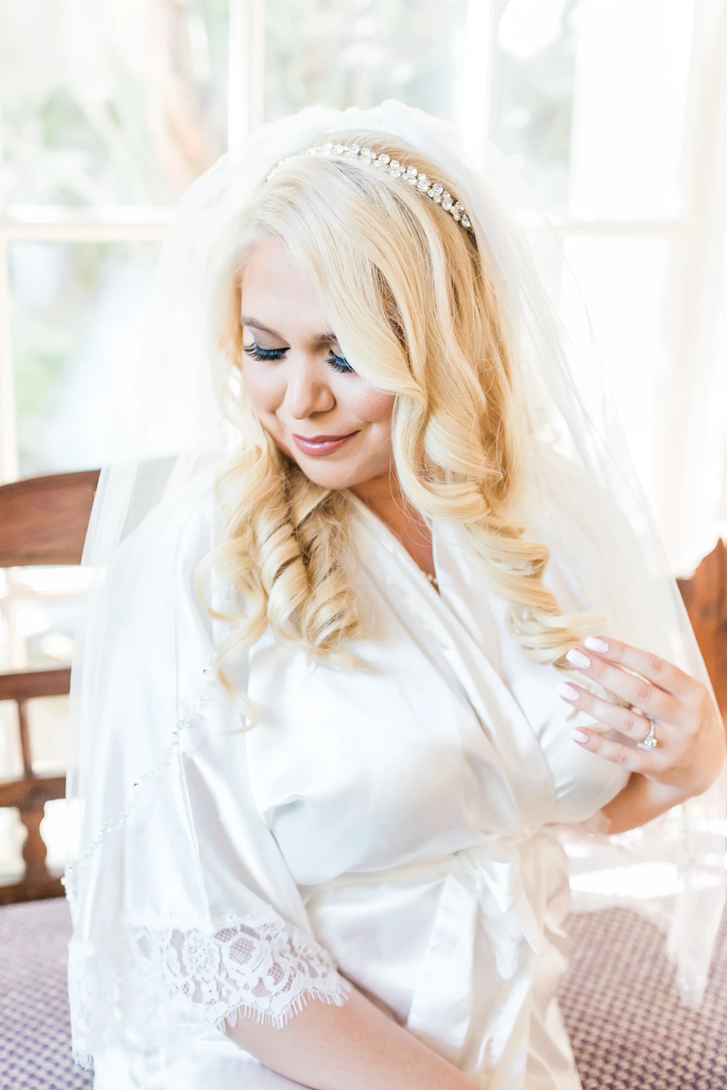 Bride and groom had a stunning navy and gold fall wedding at Spanish Hills in Camarillo, CA. The white florals and greenery were the perfect touch throughout the SoCal venue, reception decor and centerpieces. This fall wedding has affordable wedding DIYs ideas that look more luxe than they are. This is a must save! Planning:@janealexandraevents | Photography: @KJacksonPhoto | Florals: @velvetblooms #JAE #janealexandraevents #camarilloweddingvenue #weddingplanning #camarillowedding