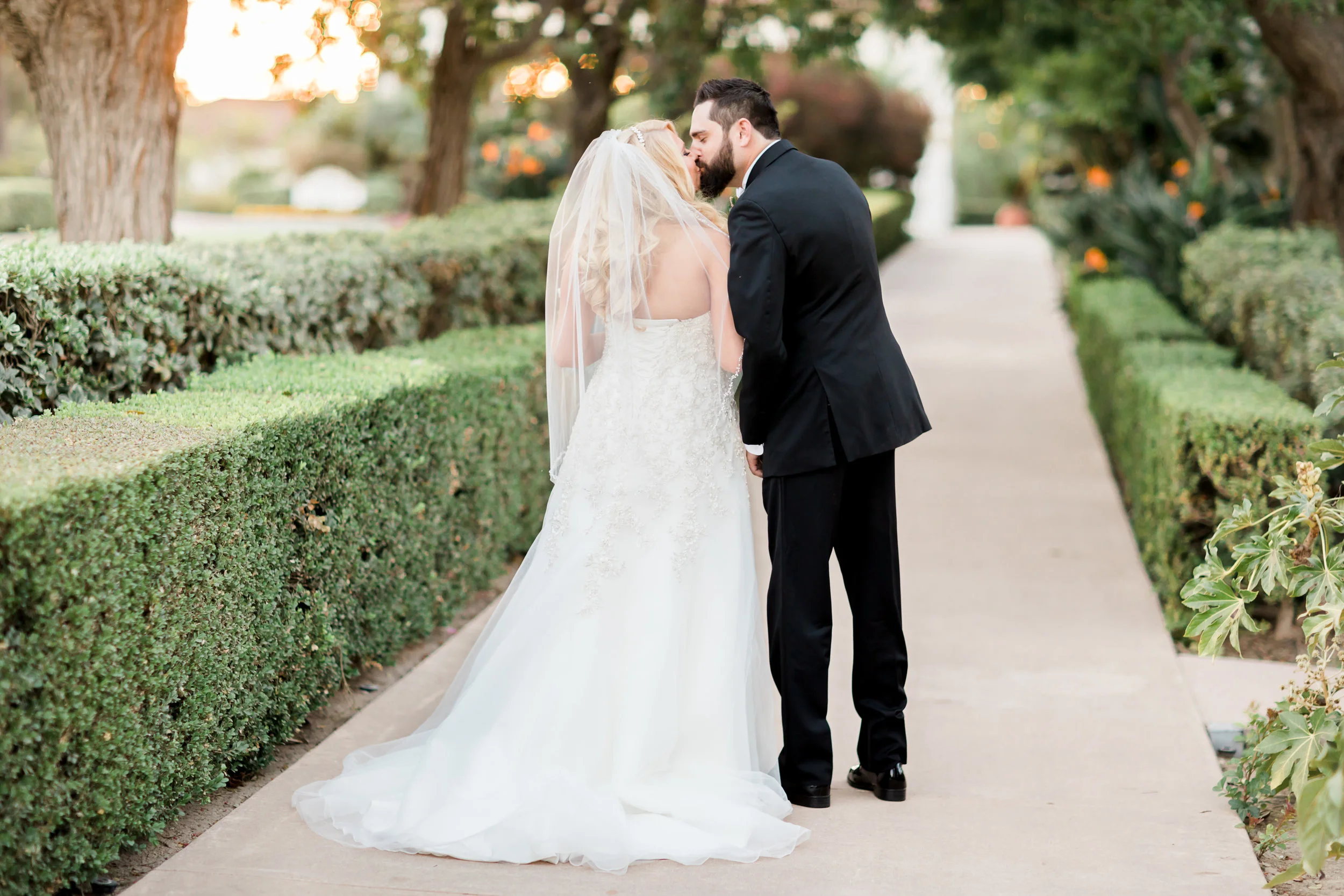 Bride and groom had a stunning navy and gold fall wedding at Spanish Hills in Camarillo, CA. The white florals and greenery were the perfect touch throughout the SoCal venue, reception decor and centerpieces. This fall wedding has affordable wedding DIYs ideas that look more luxe than they are. This is a must save! Planning:@janealexandraevents | Photography: @KJacksonPhoto | Florals: @velvetblooms #JAE #janealexandraevents #camarilloweddingvenue #weddingplanning #camarillowedding