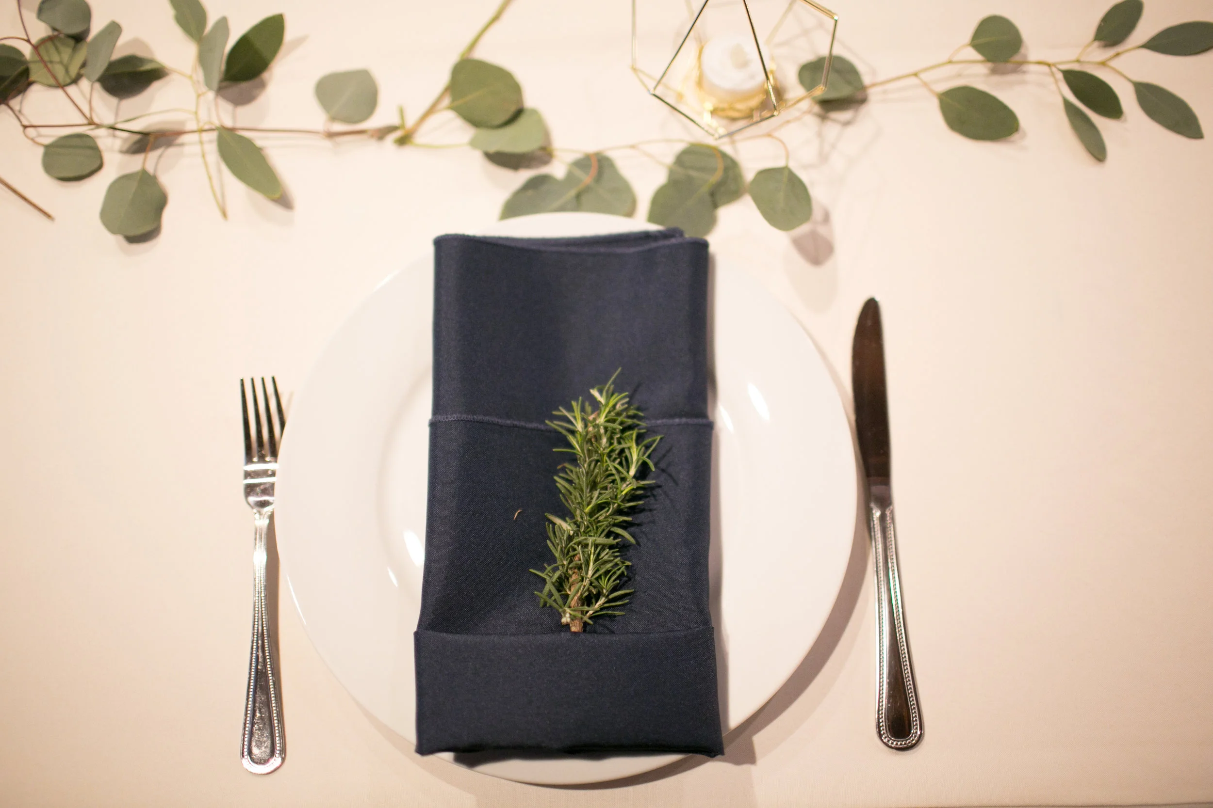 Bride and groom had a stunning navy and green winter wedding at The Loft On Pine in Long Beach, CA. The pops of rich colors matched the venues industrial vibe and the bride's giant bouquet of wild greens was pretty epic. The flowy BHLDN two piece paired with a leather jacket was perfect for the cooler weather but also looked pretty badass. Planning:@janealexandraevents Venue:@theloftonpine #JAE #longbeachweddingvenue #weddingplanning #theloftonpine #winterweddingideas