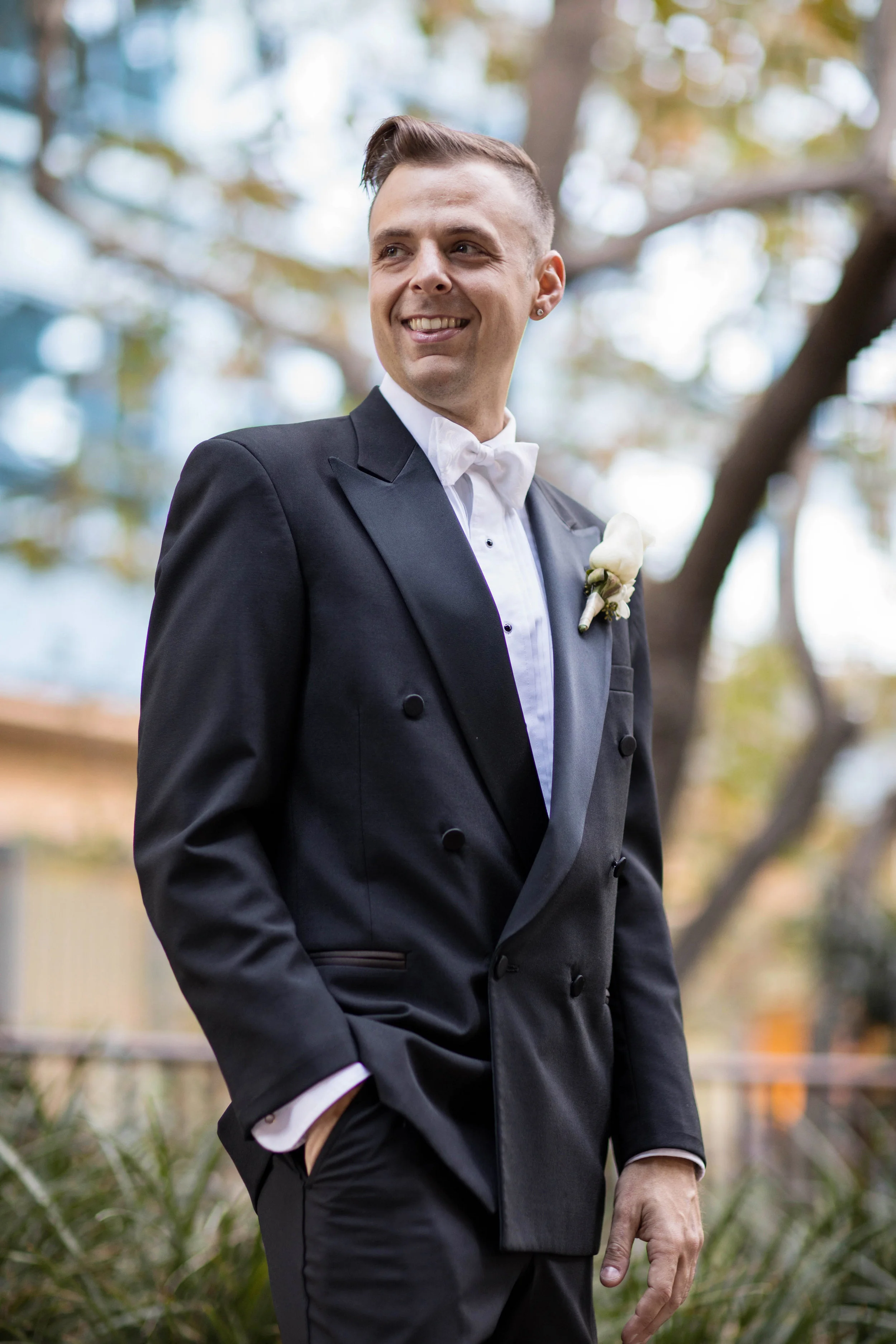 This Bride & Groom had a dream Disneyland Wedding. Their Disney Wedding was perfection from the bride’s sparkly dress to her tiara to the look of pure love and joy on her face when she rode in the horse drawn carriage towards her groom. It was magical day! The wedding colors are white and pink with lots of disney magic. Coordinator:@janealexandraevents #janealexandraevents #orangecountyweddingvenue #weddingplanning #disneyweddings #disneyland #disneylandweddings