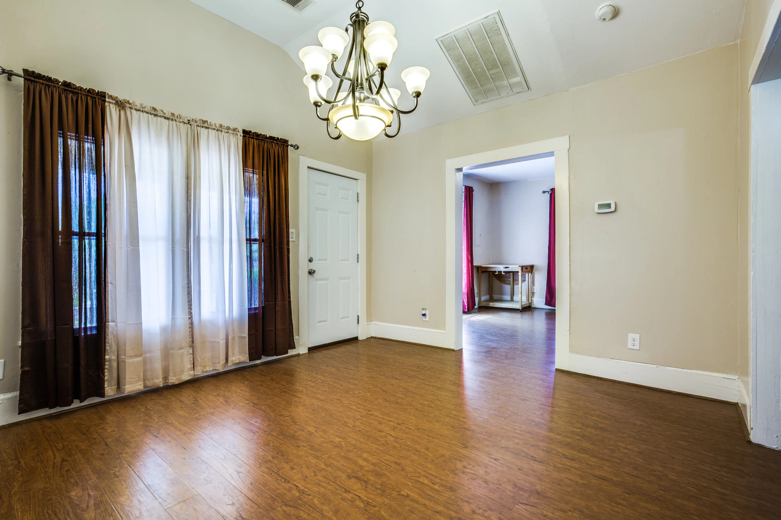 2605-noble-st-houston-tx-High-Res-5.jpg