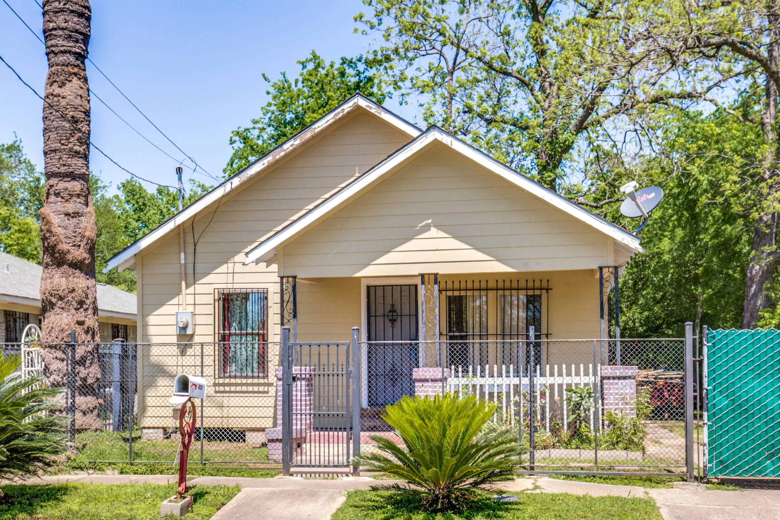 2605-noble-st-houston-tx-High-Res-1.jpg