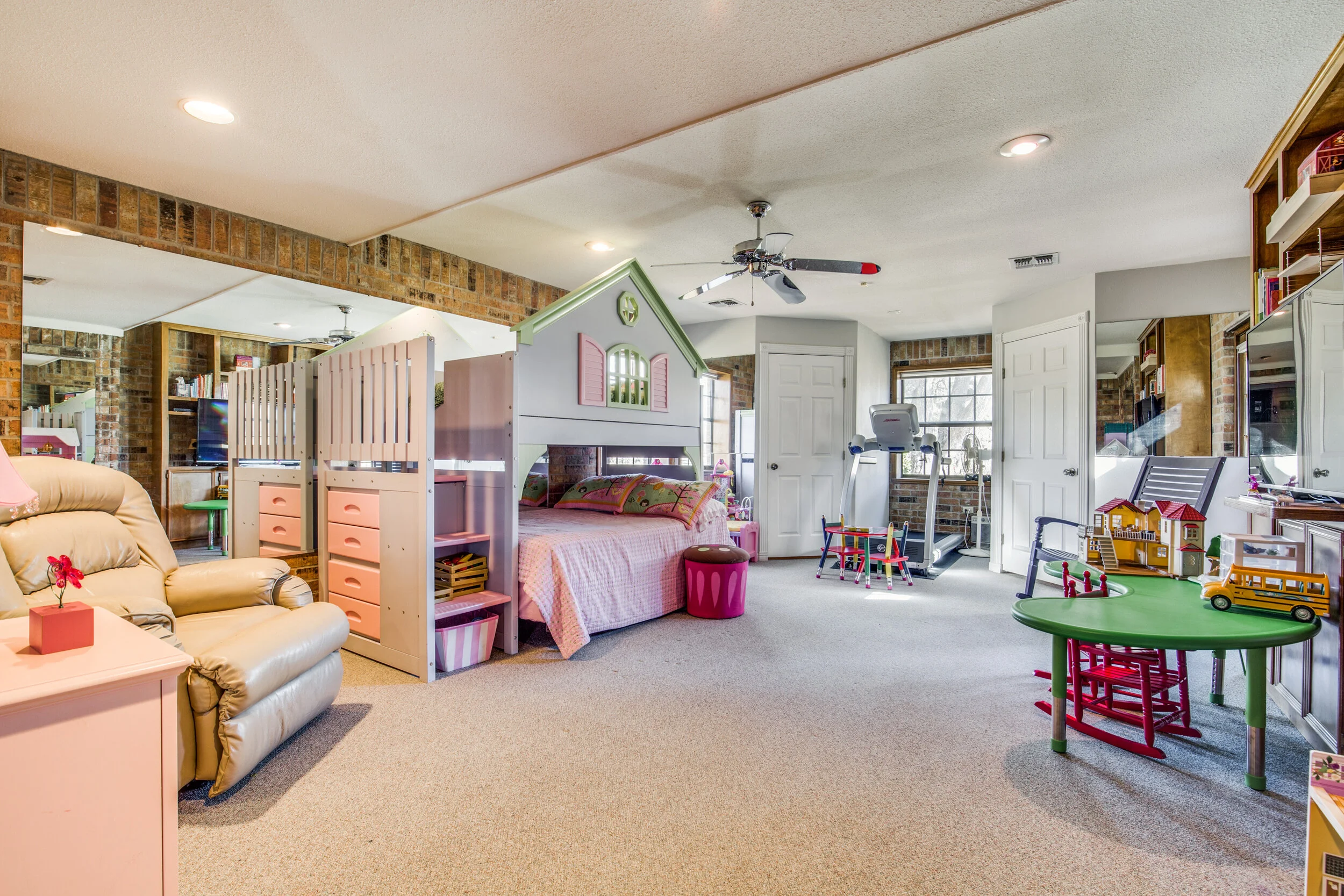 105-country-rd-angleton-tx-High-Res-26.jpg