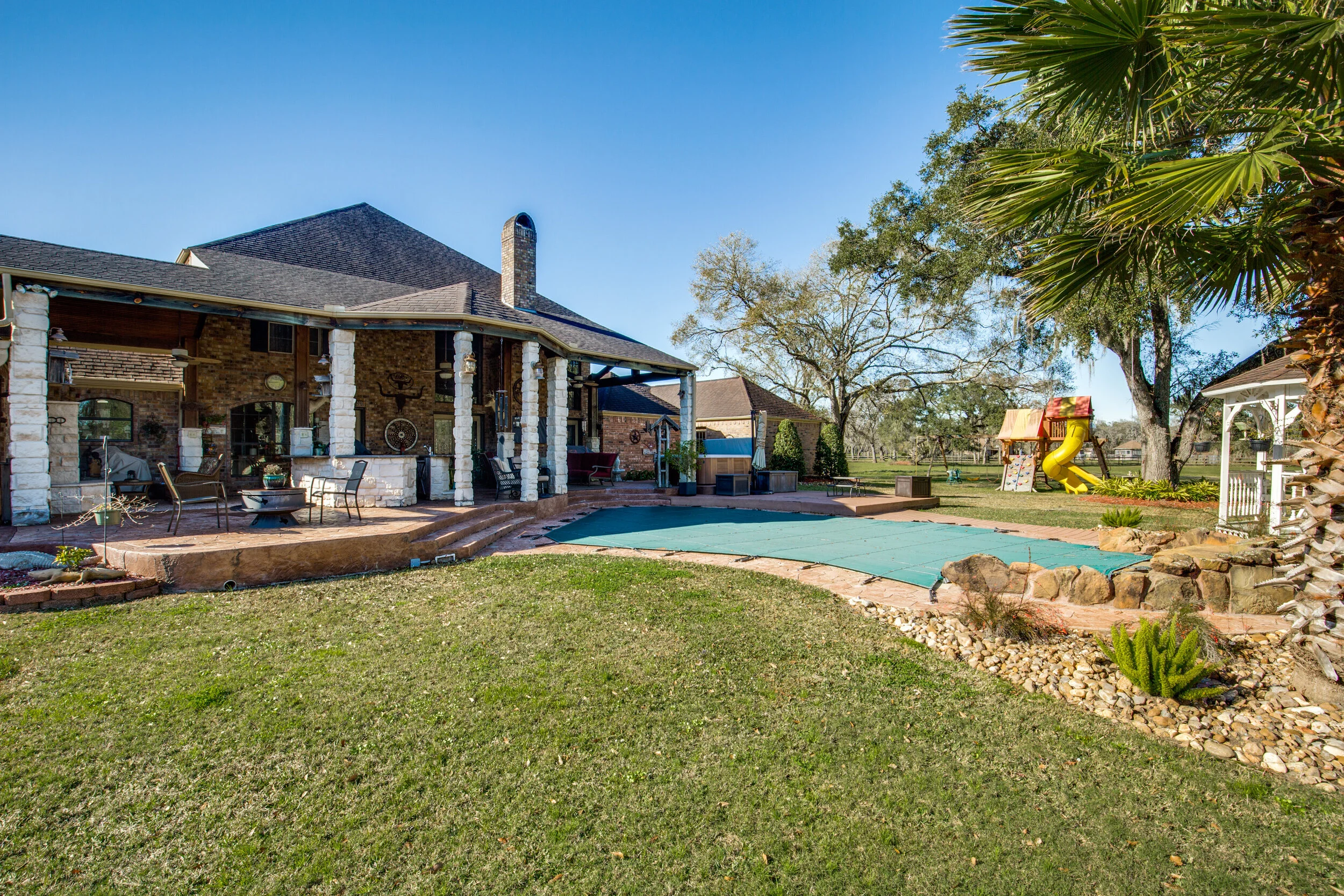 105-country-rd-angleton-tx-High-Res-36.jpg