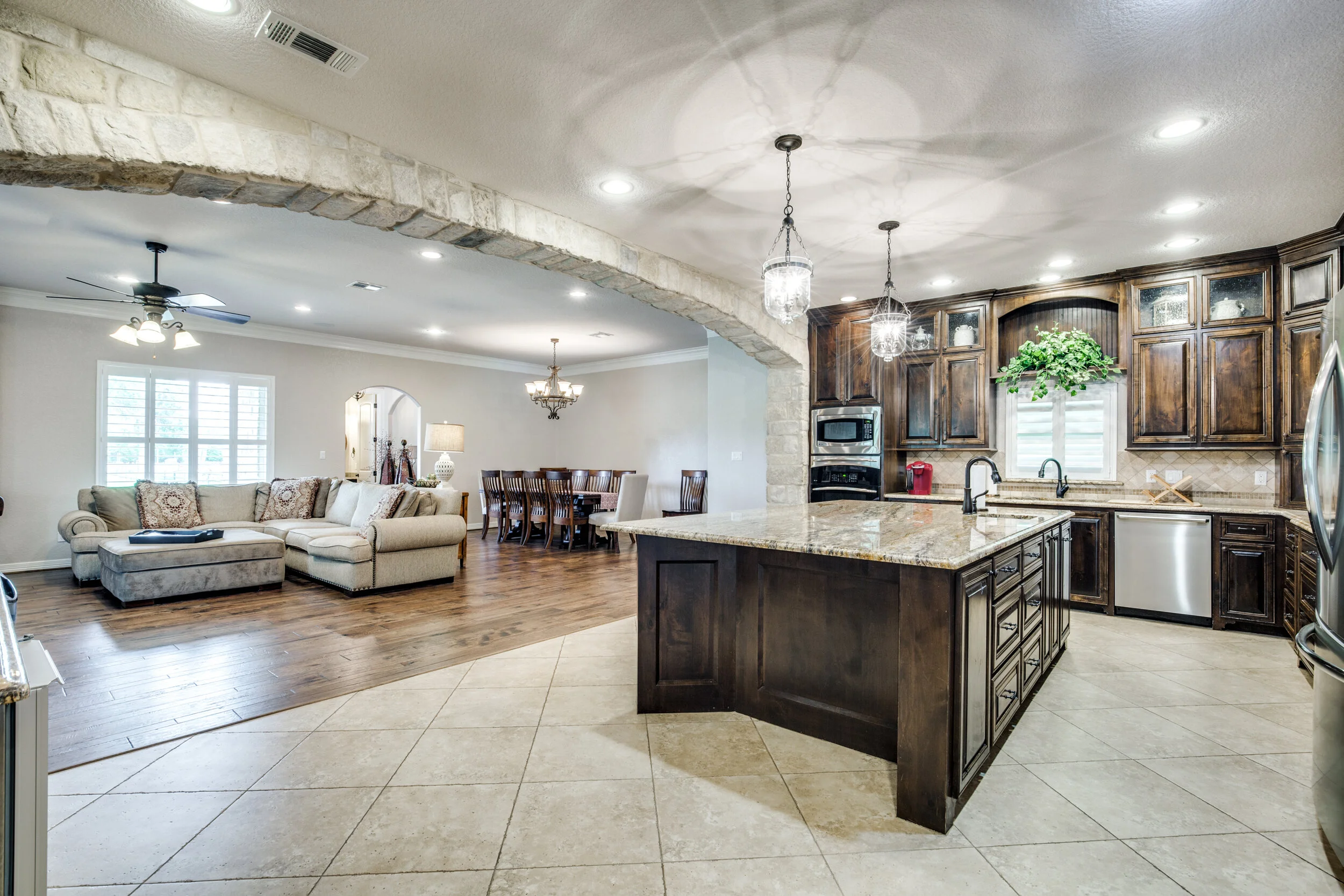 100-collins-lake-rd-angleton-tx-High-Res-4.jpg